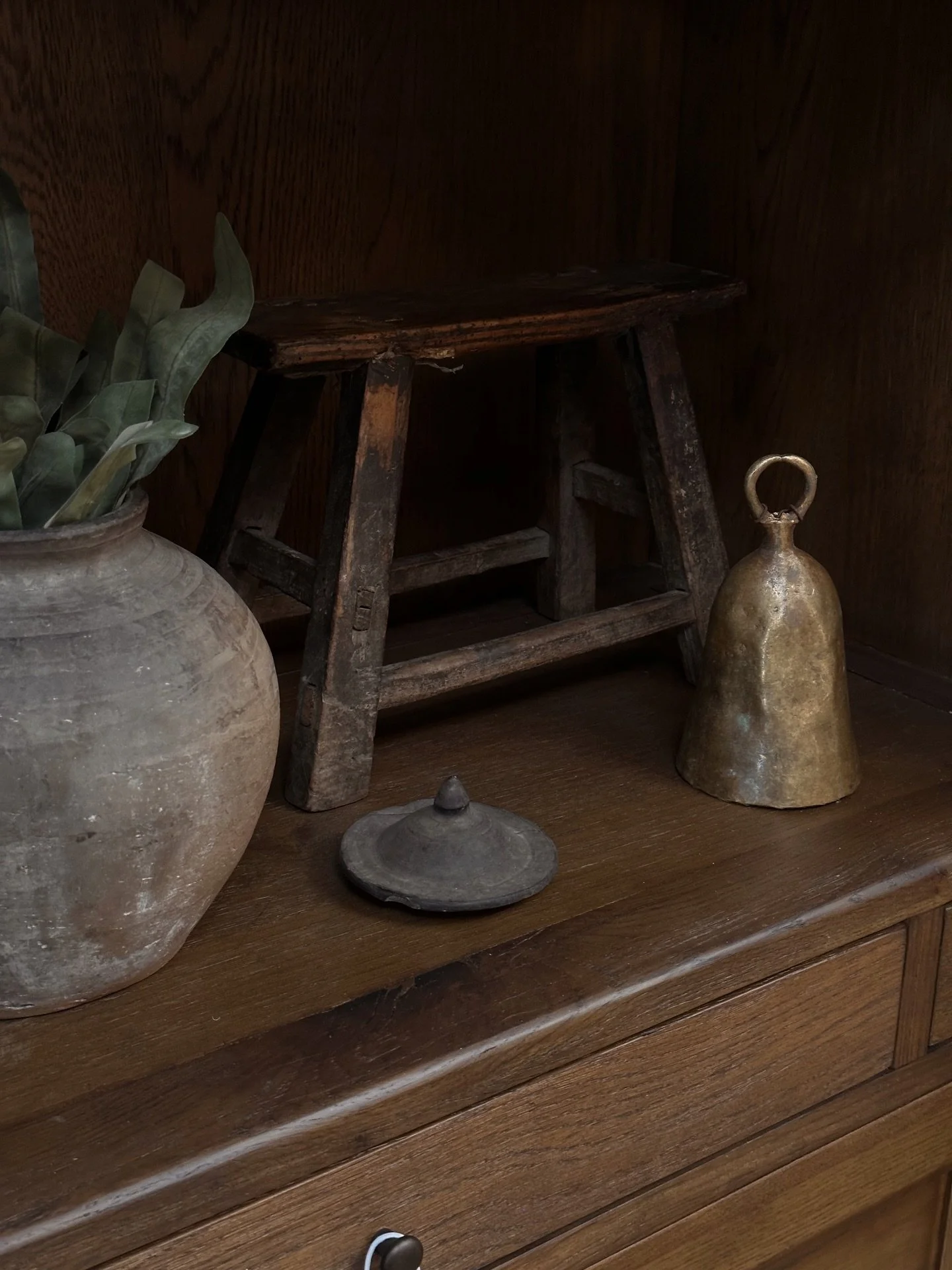 Our new reclaimed mini pillow stools. The perfect riser or accent for your built-ins. 

Open 9-4 | Come Shoppe with us 🤍