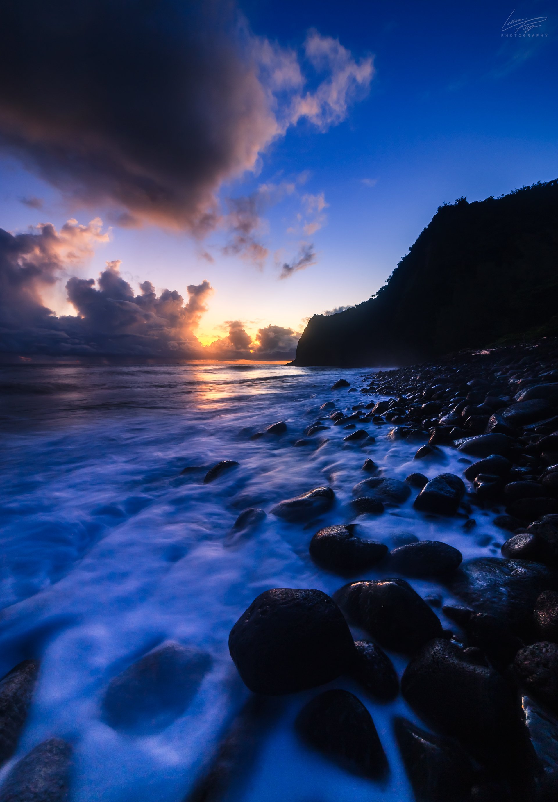 HonoKaneNui-SaltySunrise.jpg