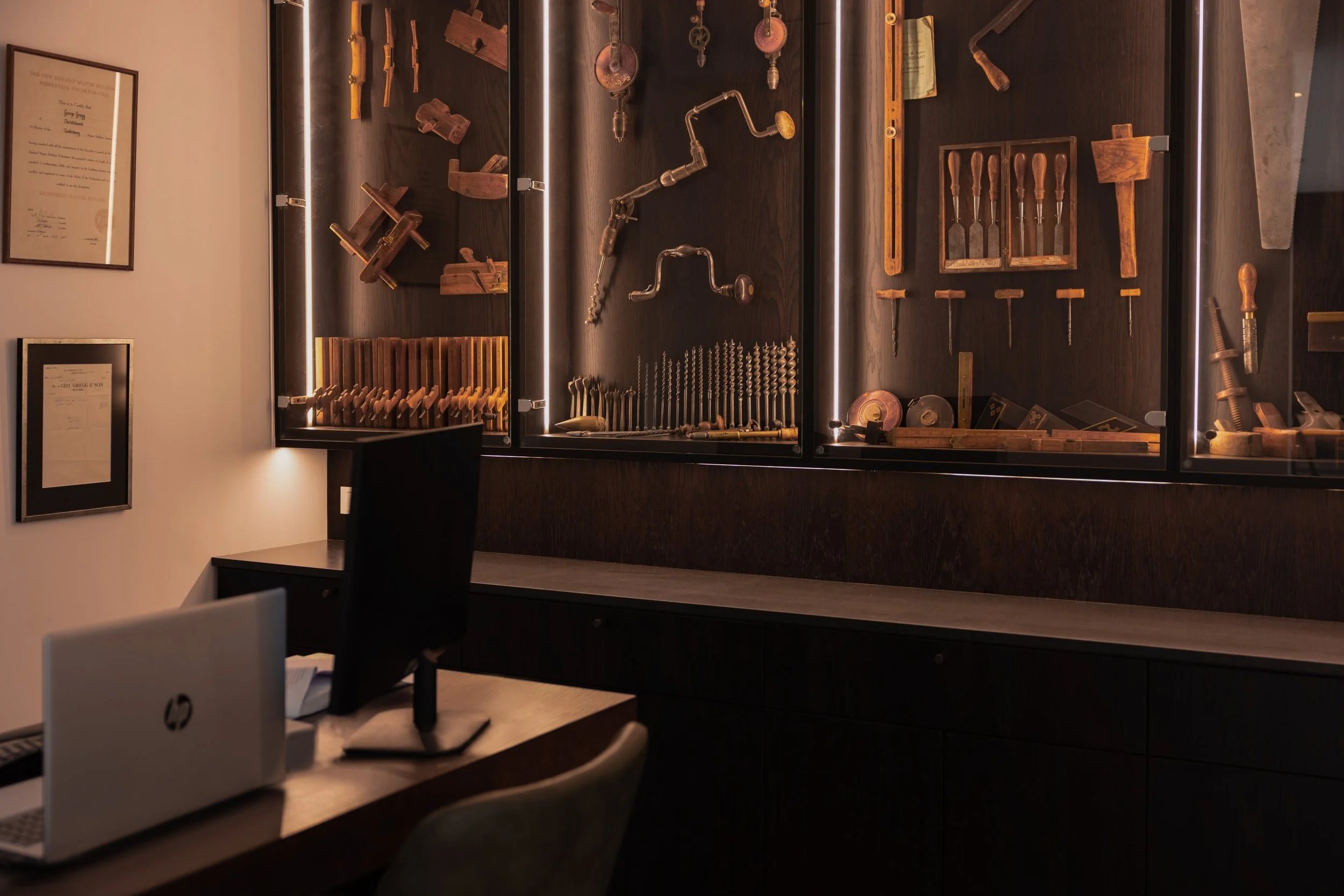 COMMERCIAL OFFICE FIT OUT — Armstrong Interiors
