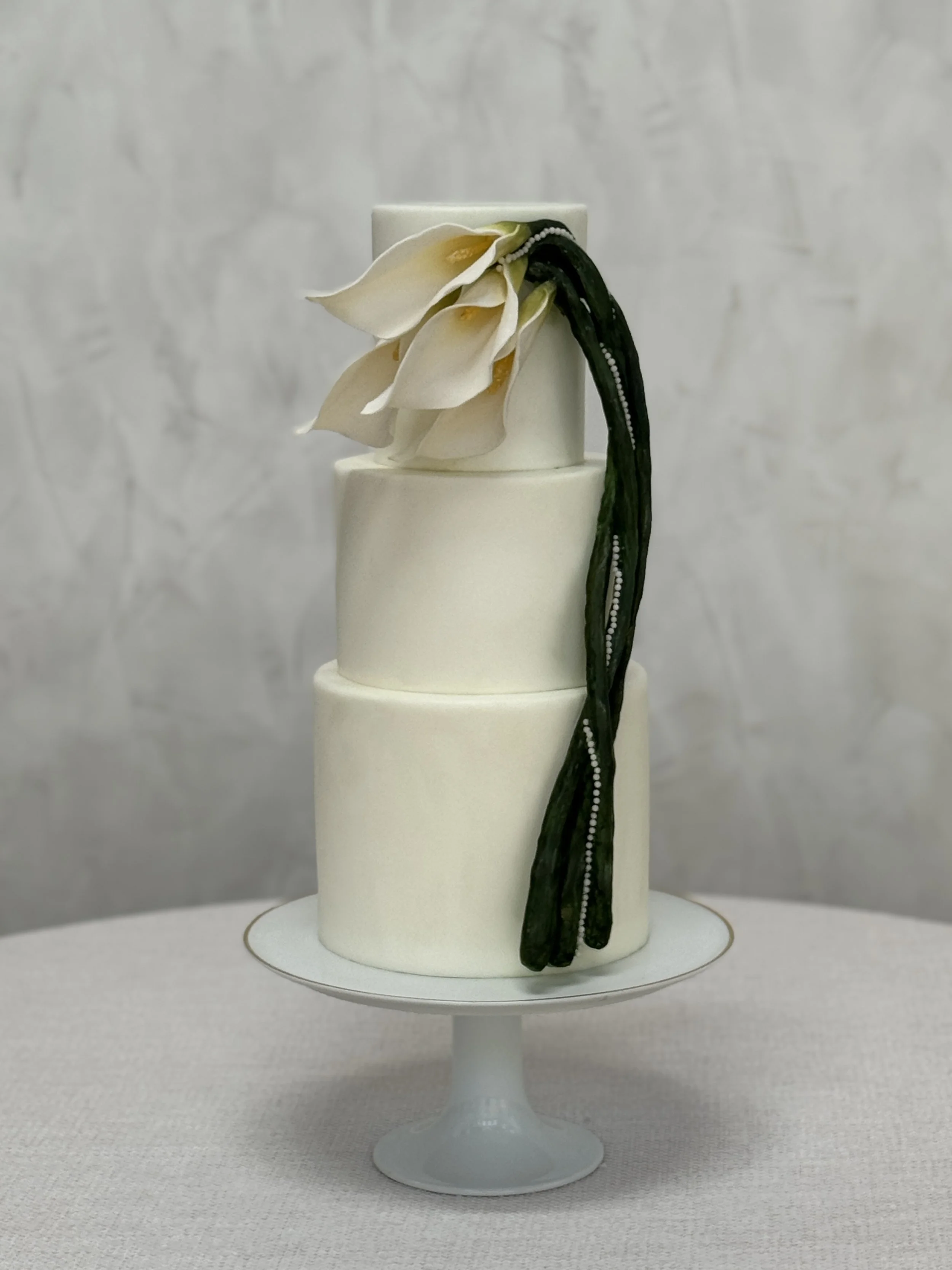 Tall calla lily cake.jpg