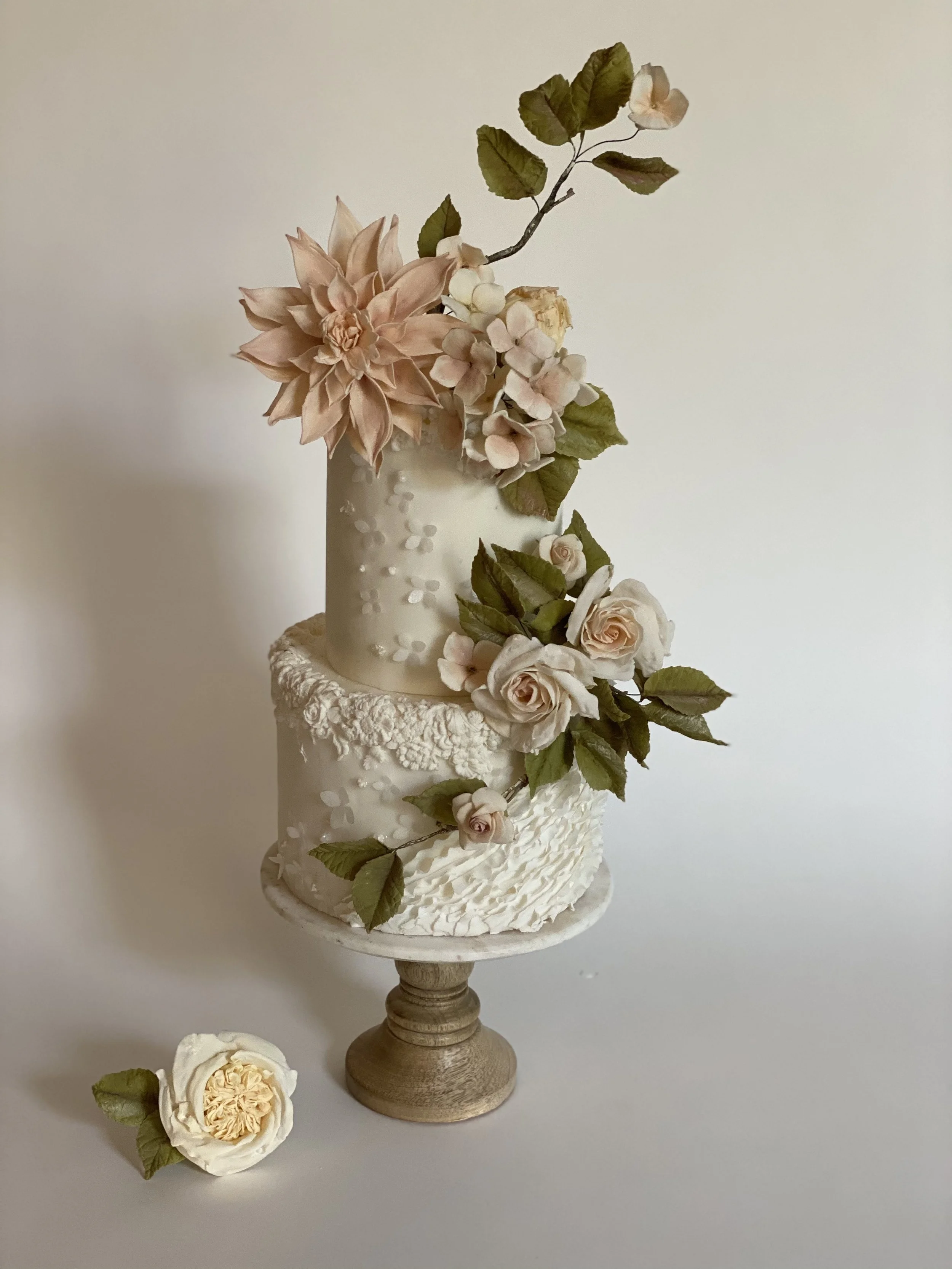 wedding cake sugar flowers