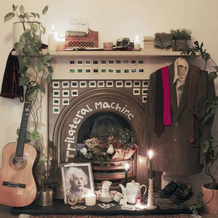 Trilateral Machine by Flip Top Head