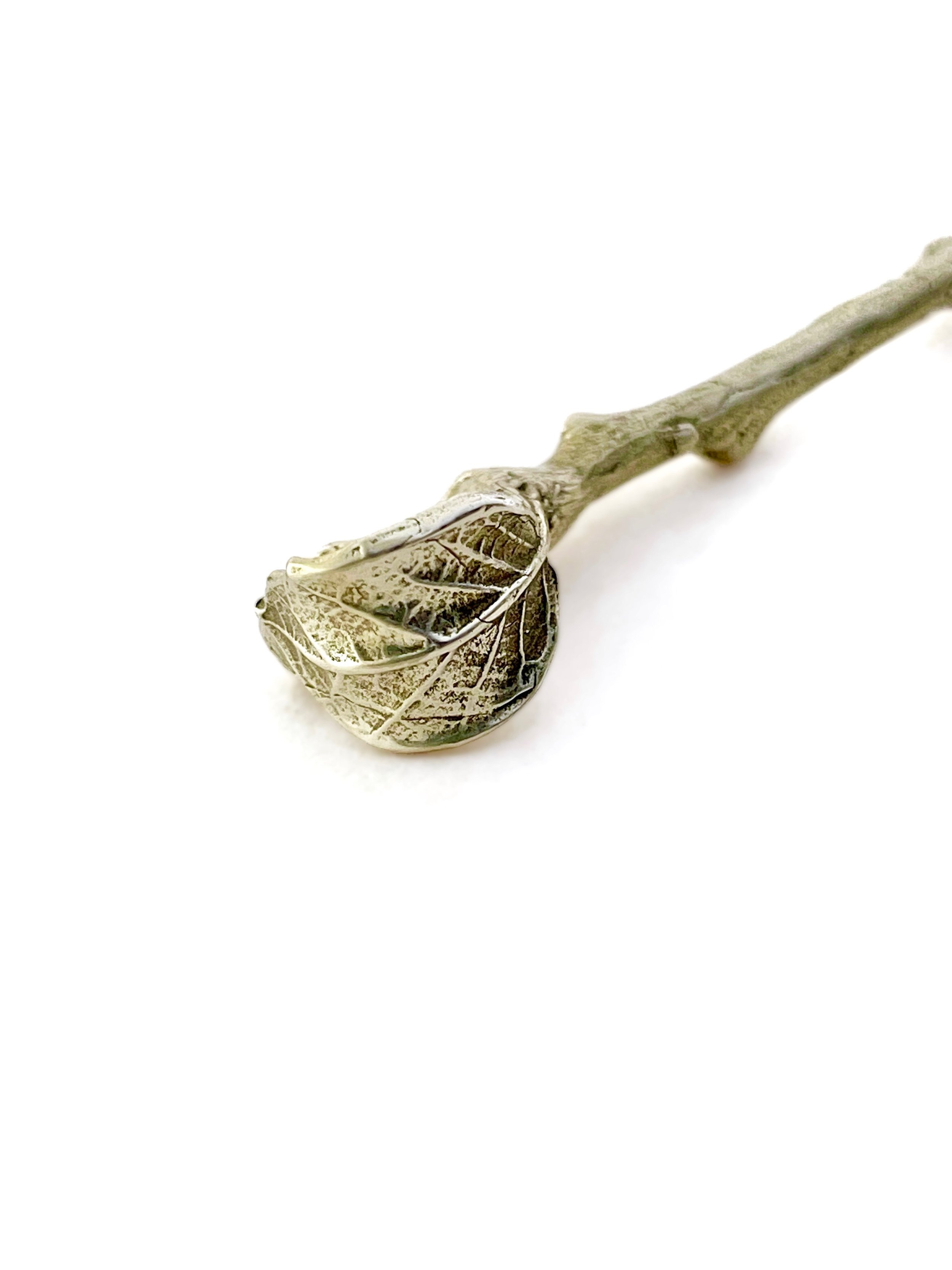 bronzetwigpendantleaf.jpeg