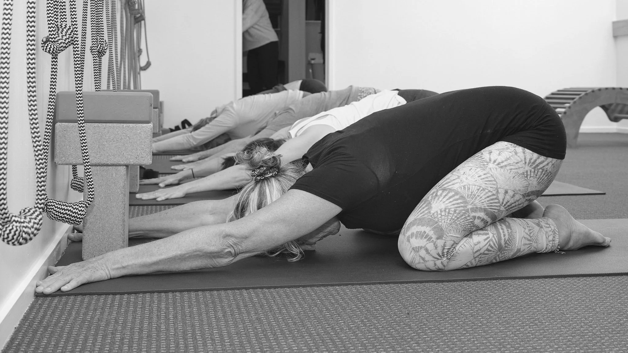 DSCF7200 Kim Yoga Studio 2025 09WEB b&w.jpg