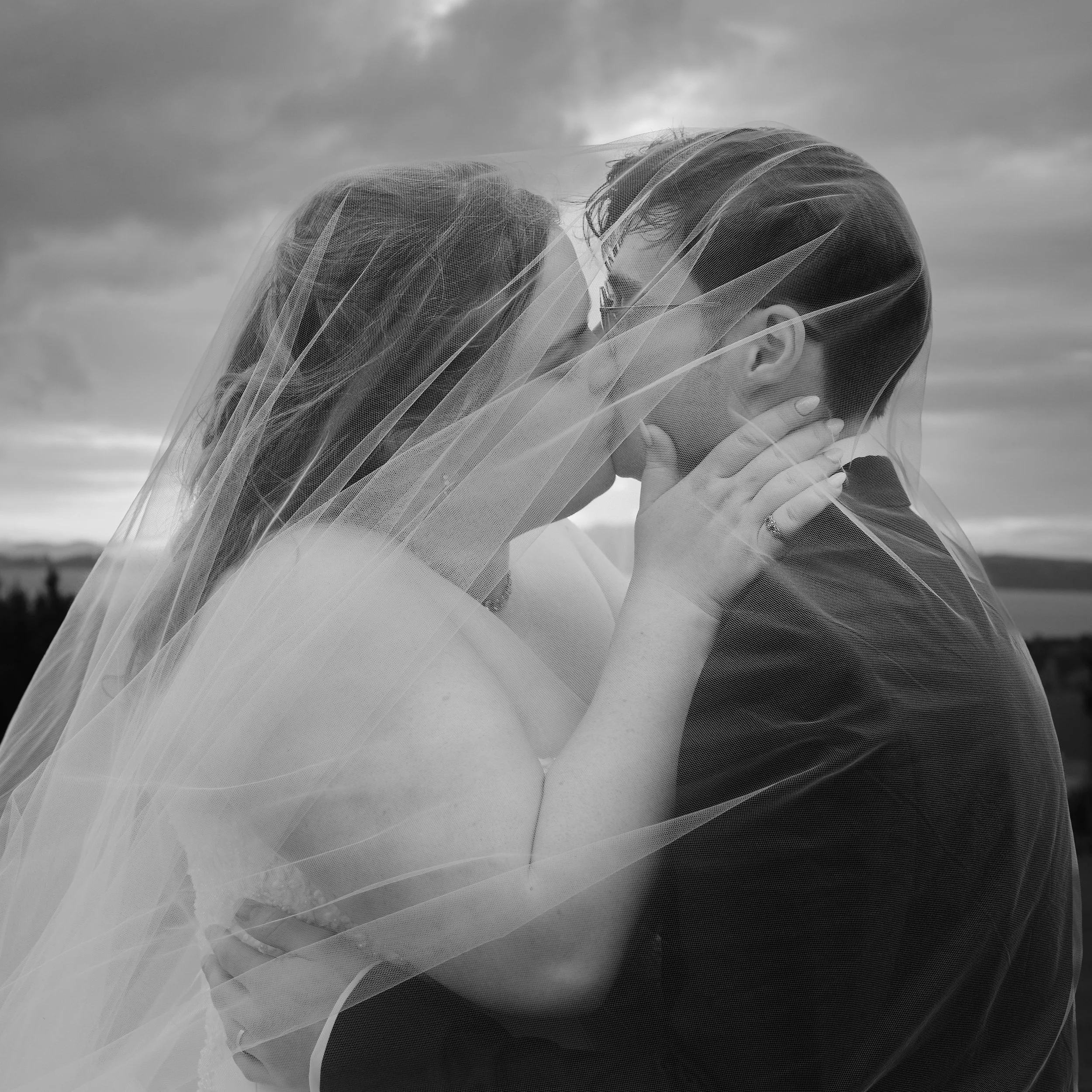 DSCF7712 Holly & Lachlan 2025 09 27 HR.jpg