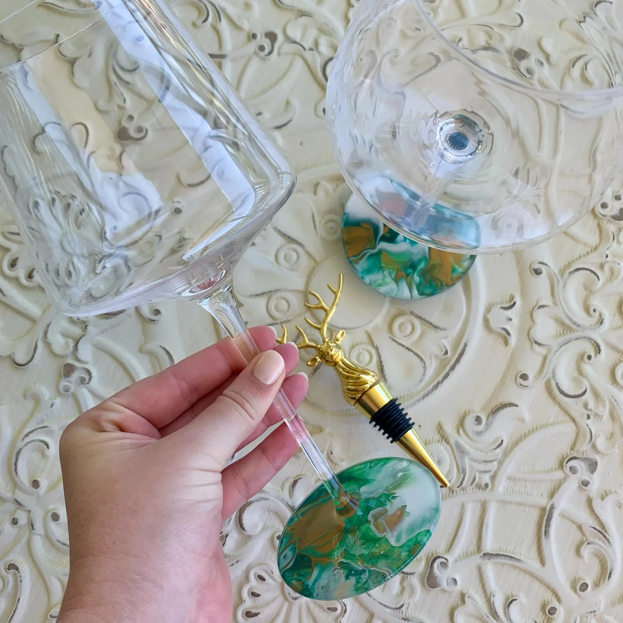 Christmas Wine Glasses (Pair)