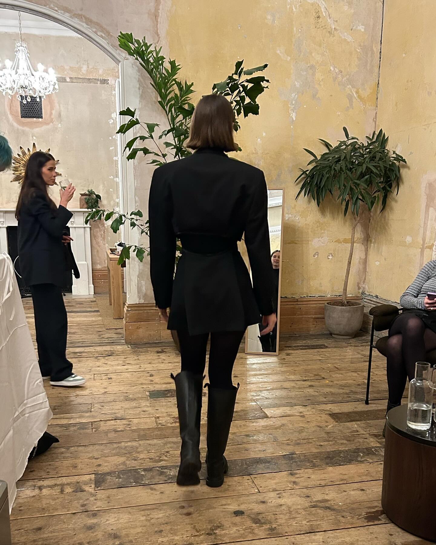 We are obsessed with Iso&rsquo;s blazer set Lisha made. It&rsquo;s fresh, modern take on a classic piece. We can&rsquo;t wait to see how she styles it in the wild 🖤