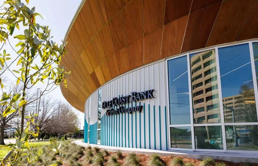 Gulf_Coast_Bank_Elmwood_2-850x548 (1).jpg