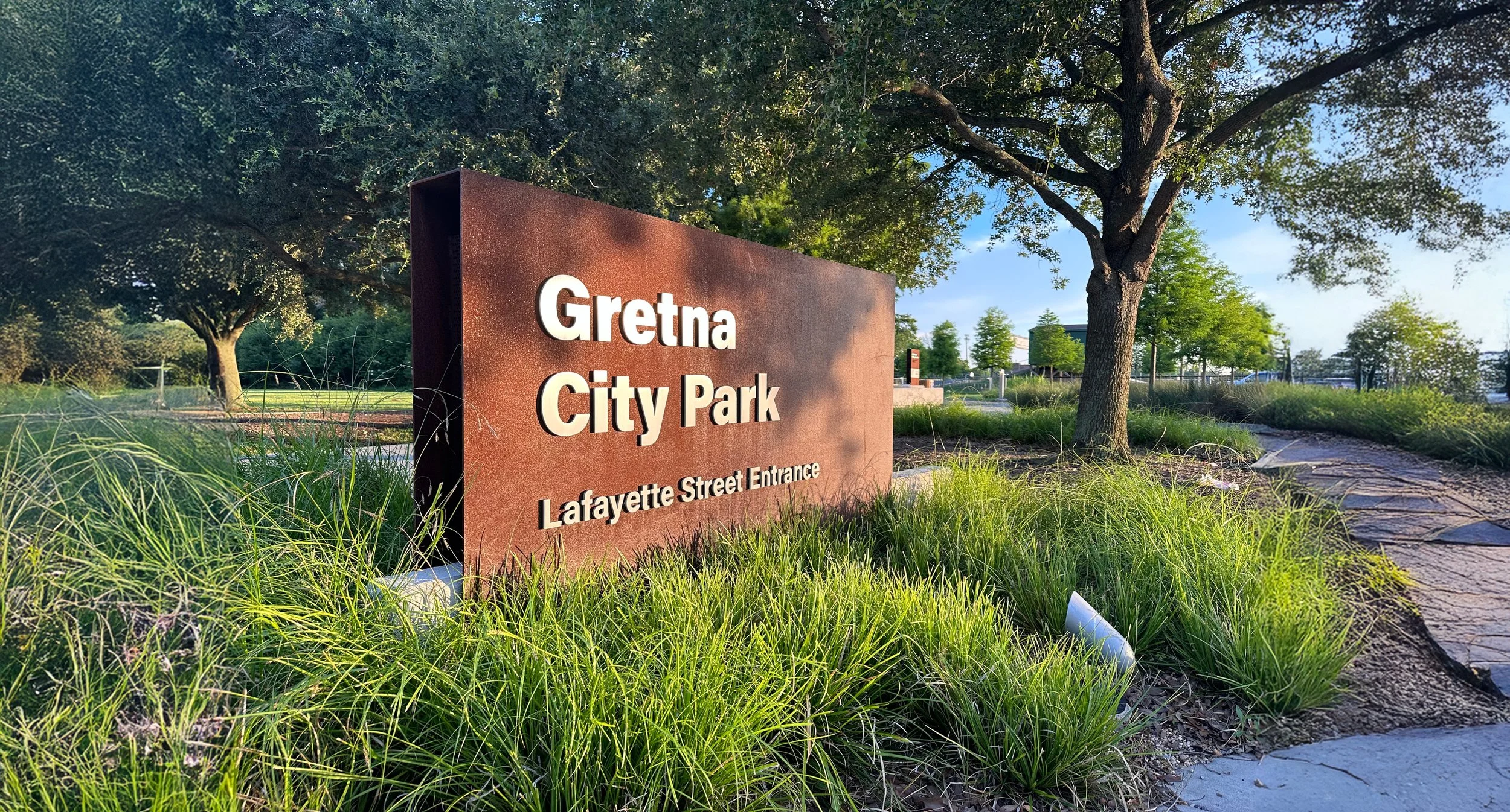 CITY PARK_MONUMENT.jpg