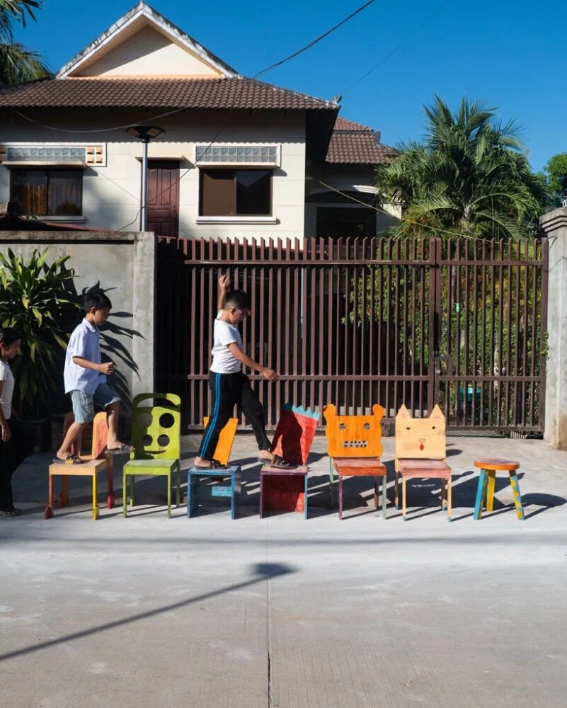 children-drawings-chairs-taekhan-yun-cambodia-designboom-818-7-801x1000.jpeg
