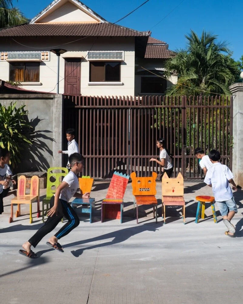 children-drawings-chairs-taekhan-yun-cambodia-designboom-818-6-801x1000.jpeg
