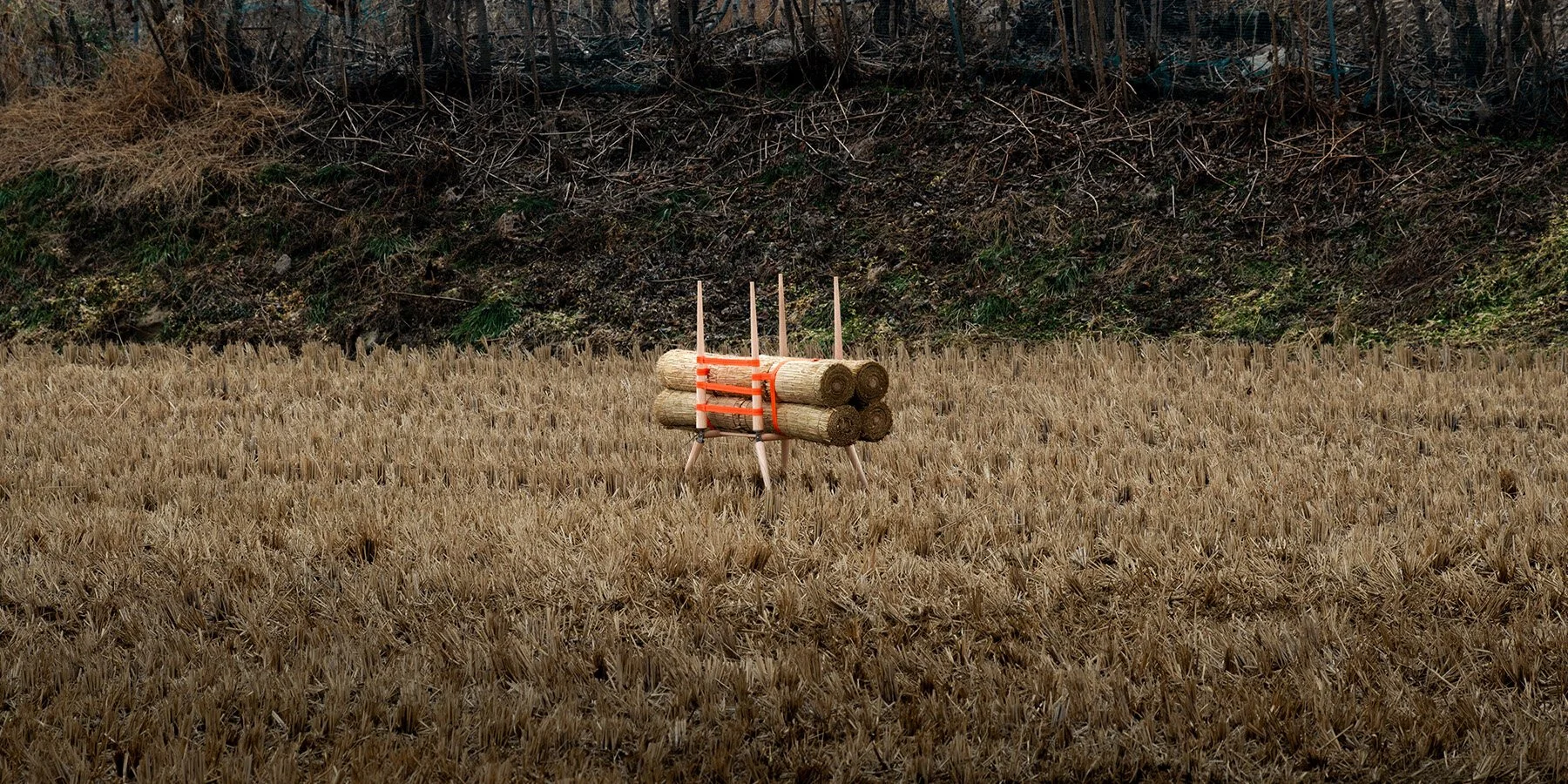 sukchulmok-mok-04-jige-rice straw-chair-designboom-1800-2.jpg