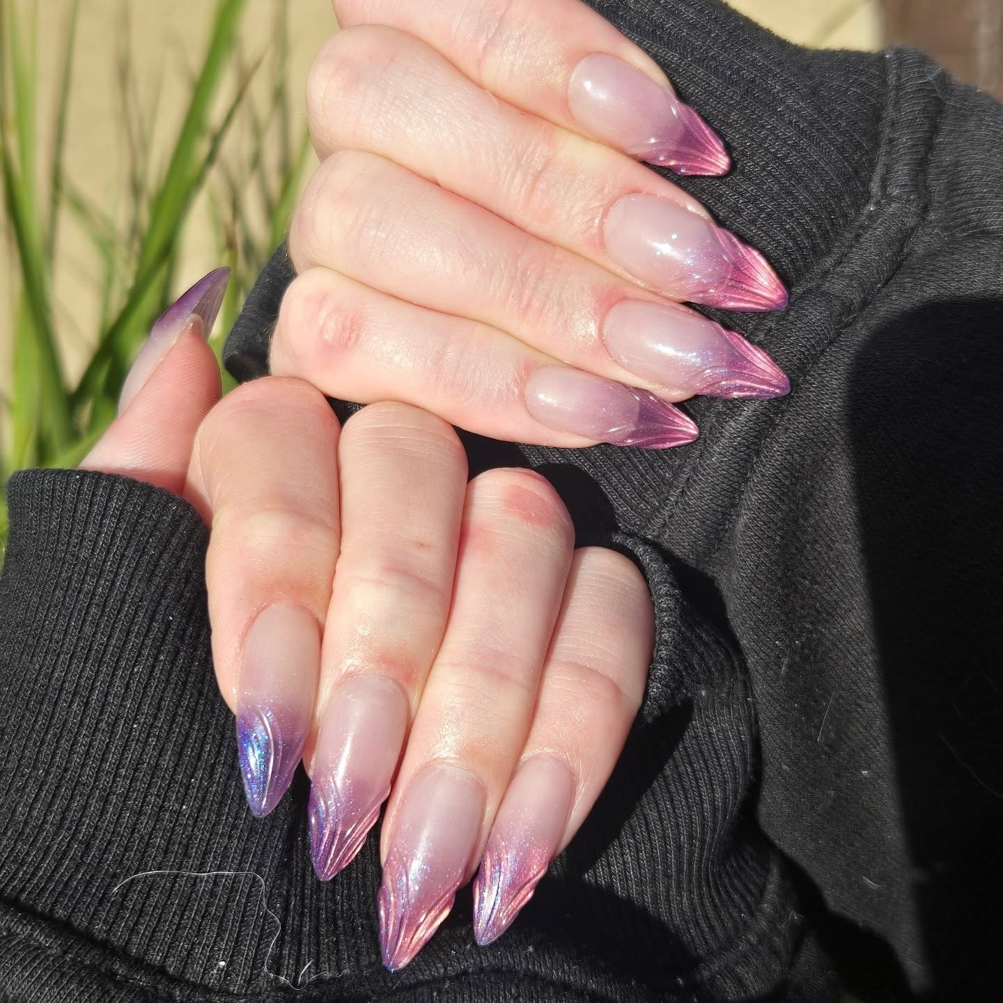 It's been a year and I'm still obsessed w this colour 🙂&zwj;↕️🙂&zwj;↕️

@dvok_official Once in a Summer Boracay

#Korean gel #Korean nails #apres #gelx #yyjnails #esquimalt #victoriabc #victorianails