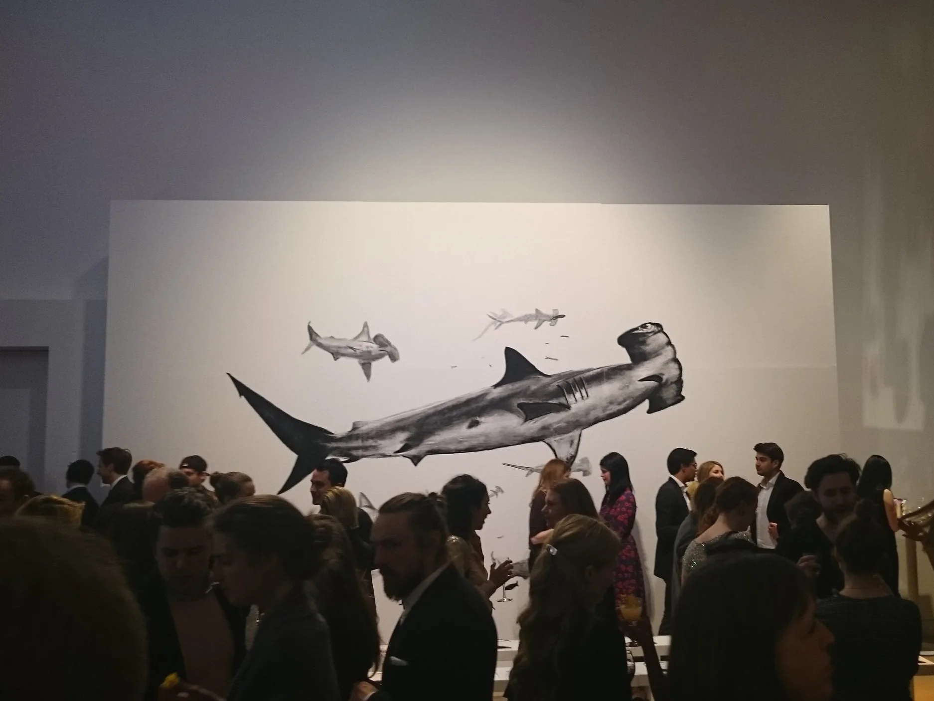 Hammerhead%2C+charcoal+600+x+300+cm%2C+2015.jpg