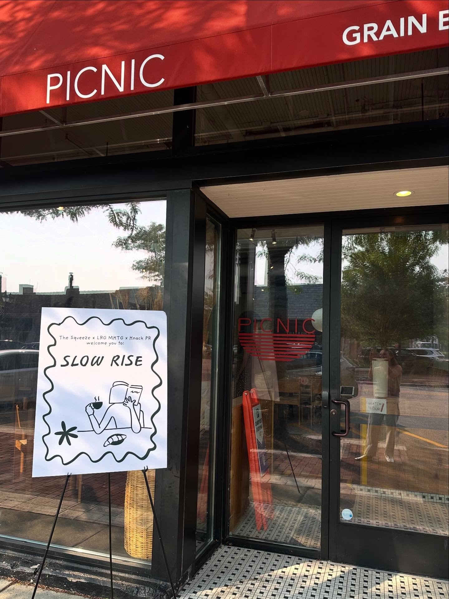 Thank you to everyone who came out on Friday for our first Slow Rise - a get together for our suburban friends working in food, beverage, and retail! 

Special thank you to @eat.picnic for hosting us and @maizydaisy.florals for the beautiful florals.