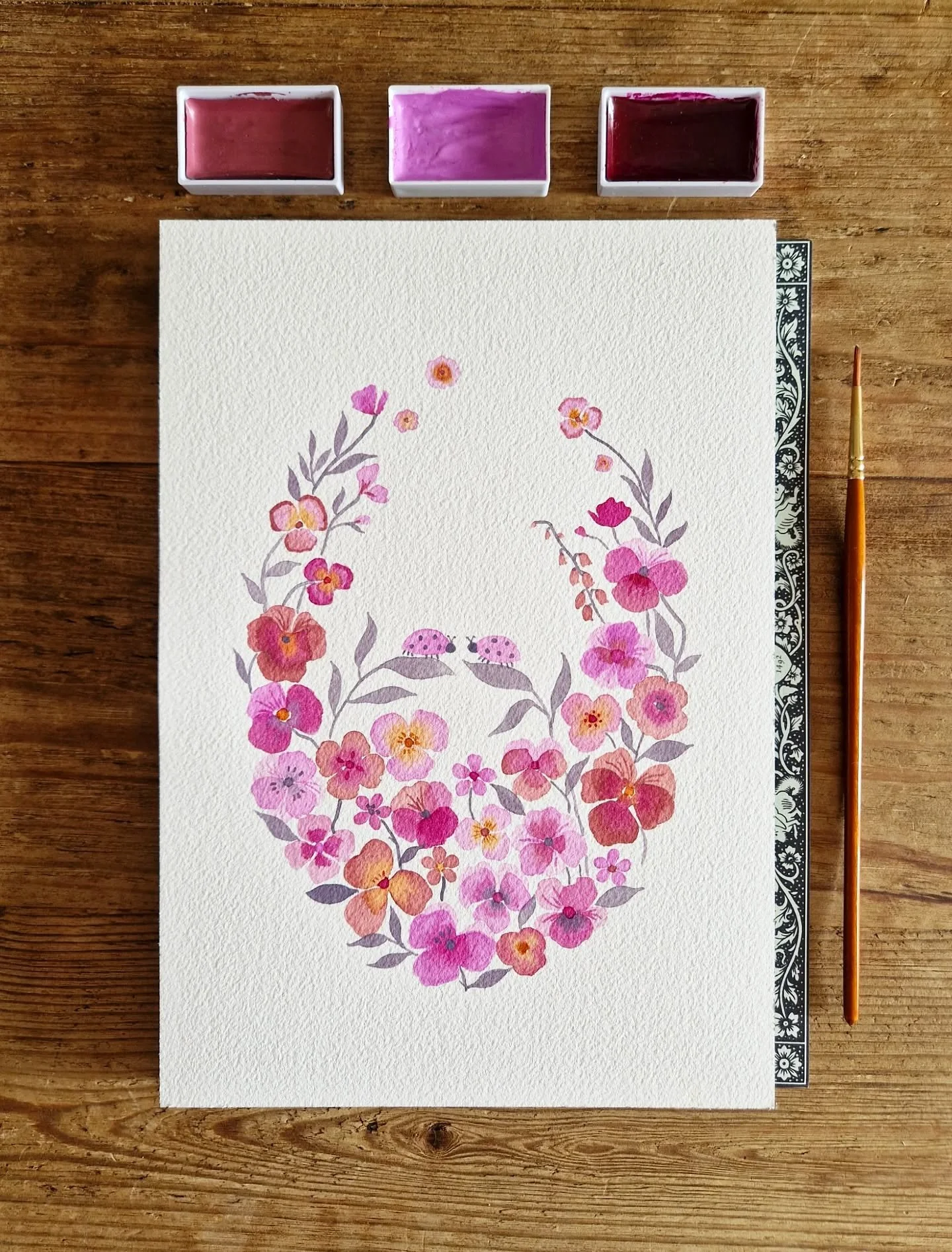 Just two love bugs in their own little world 🩷💜
.
.
#flowerart&nbsp;#floralillustration&nbsp;#floralart&nbsp;#floralwatercolor&nbsp;#floralwatercolour&nbsp;#flower&nbsp;#watercolourpainting&nbsp;#watercolorpainting
#surfacedesign #patterndesign #fl