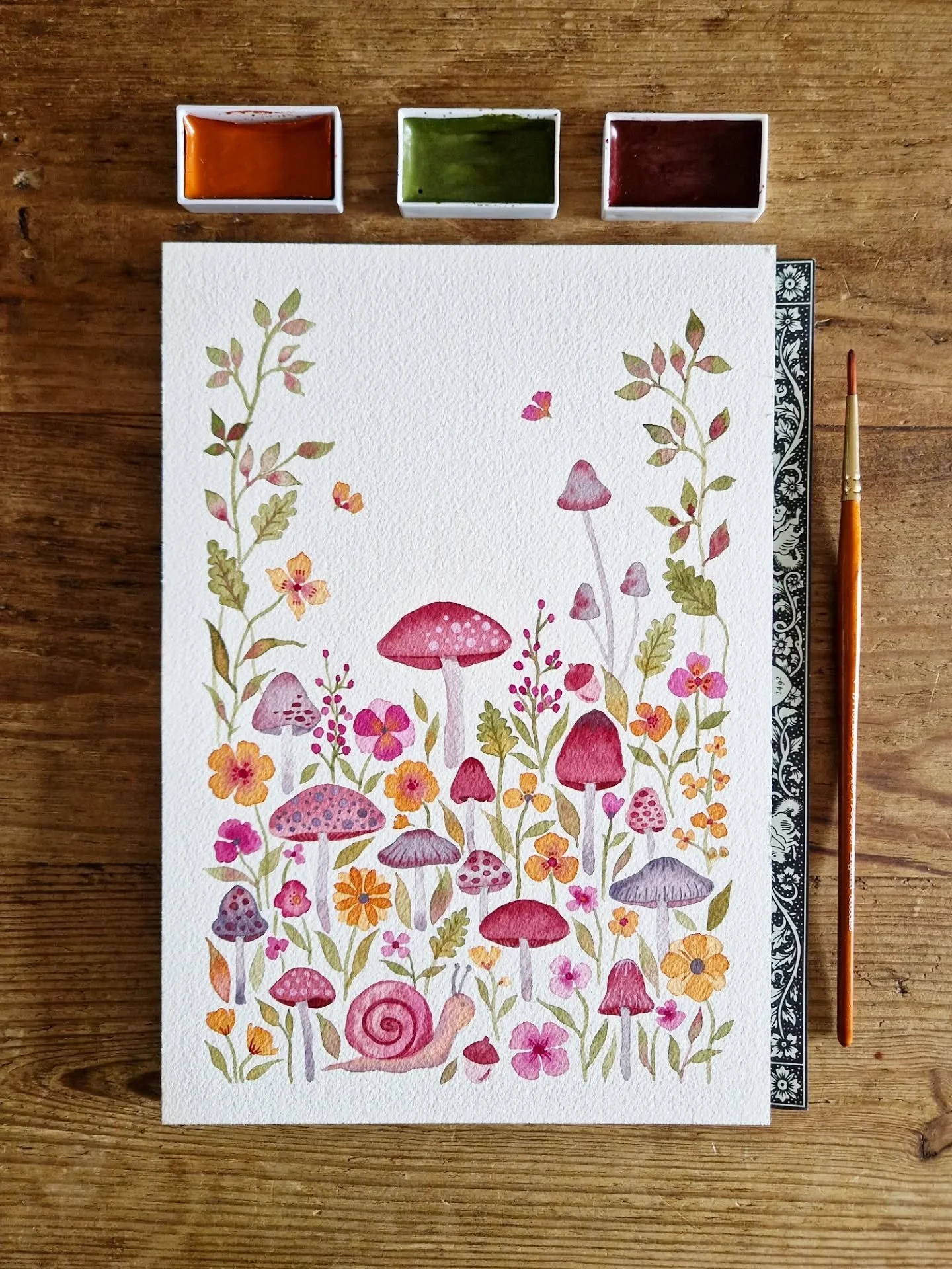 A little woodland wonderland 🍄🌿🐌
.
.
#flowerart&nbsp;#floralillustration&nbsp;#floralart&nbsp;#floralwatercolor&nbsp;#floralwatercolour&nbsp;#watercolourpainting #surfacedesign #patterndesign #floralpattern #archespaper