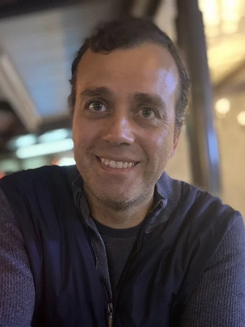 Portrait of Fabian Bizama, RackNation Infrastructure Specialist