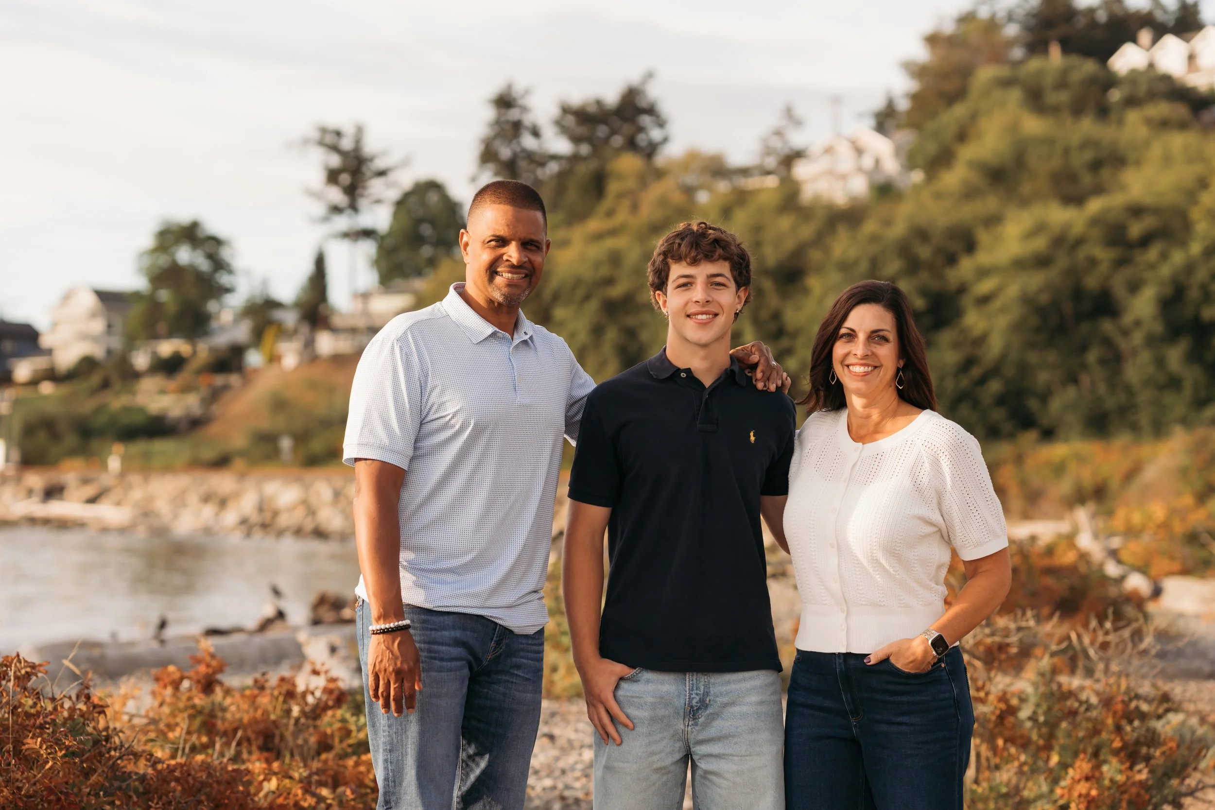 Richmond Beach Saltwater Park Family Portraits