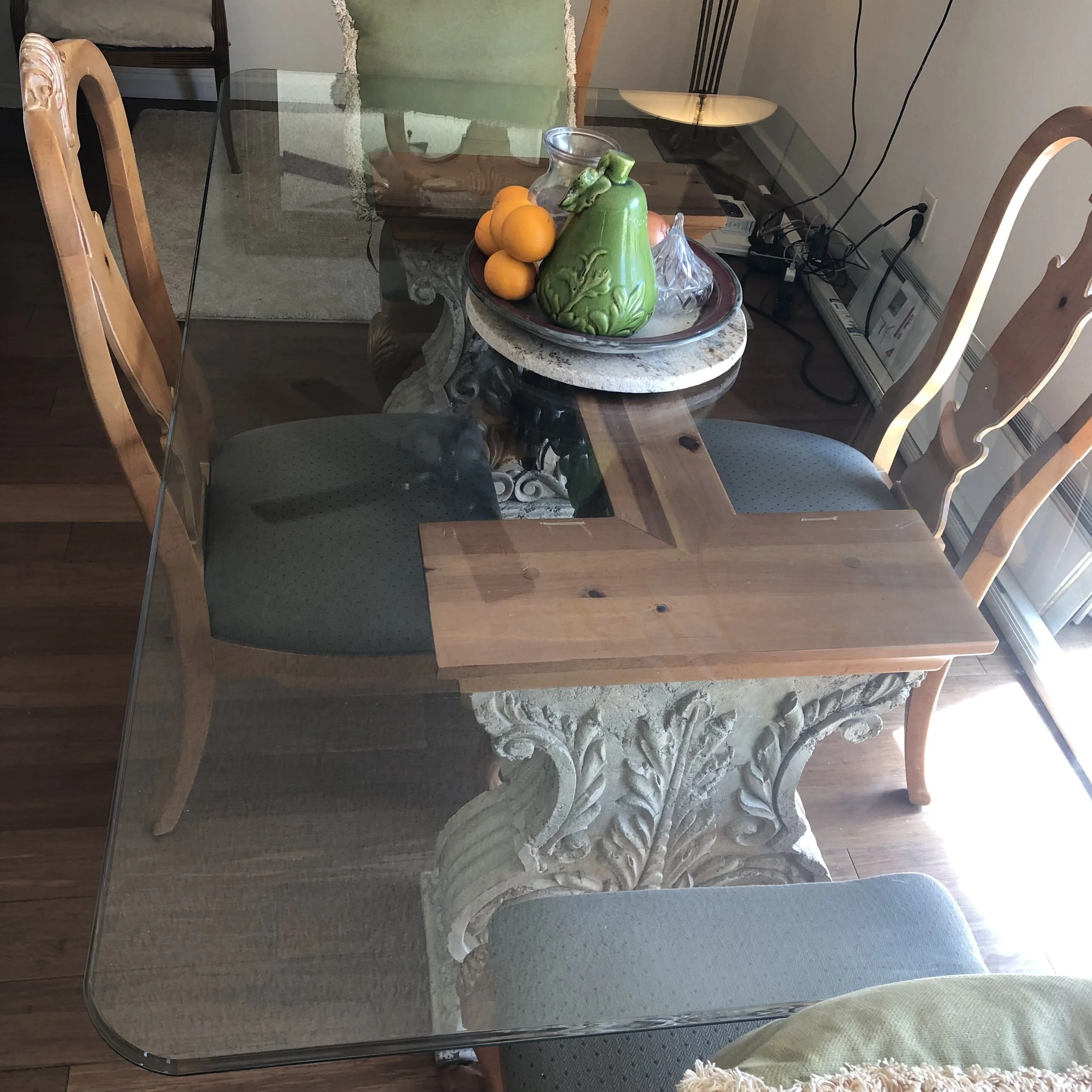 Thomasville Ornate 6-Chair Dining Set
