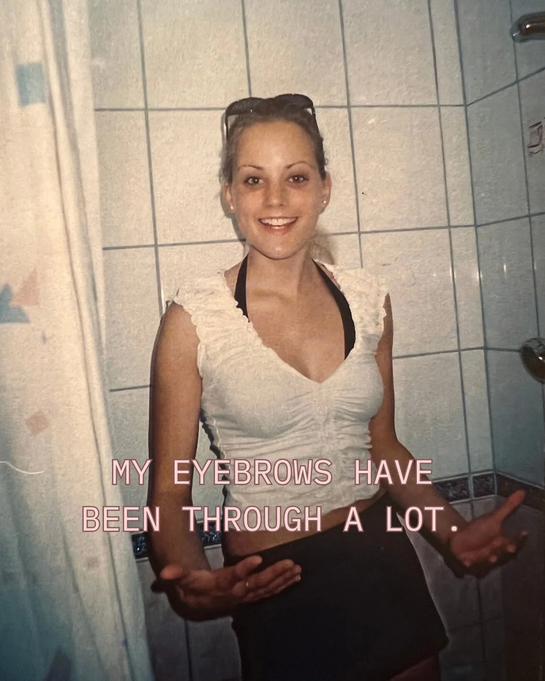 Heinzi 🐶🤍

Opel Corsa Interieur: glatte Eins.

Warum denn gleich alles?!

Der Look fehlt mir manchmal. 7 Jahre blonde Augenbrauen. 

🧼🧼🧼

Gibt mir immer noch Sailor Moon Vibes. 

🤝🏻

🙏🏻