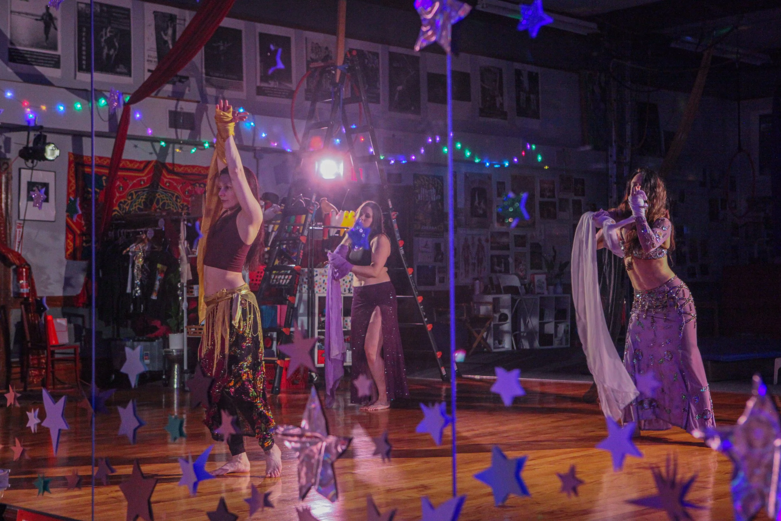 T 5/19 7:15PM-8:25PM: All Levels Belly Dance Combo!