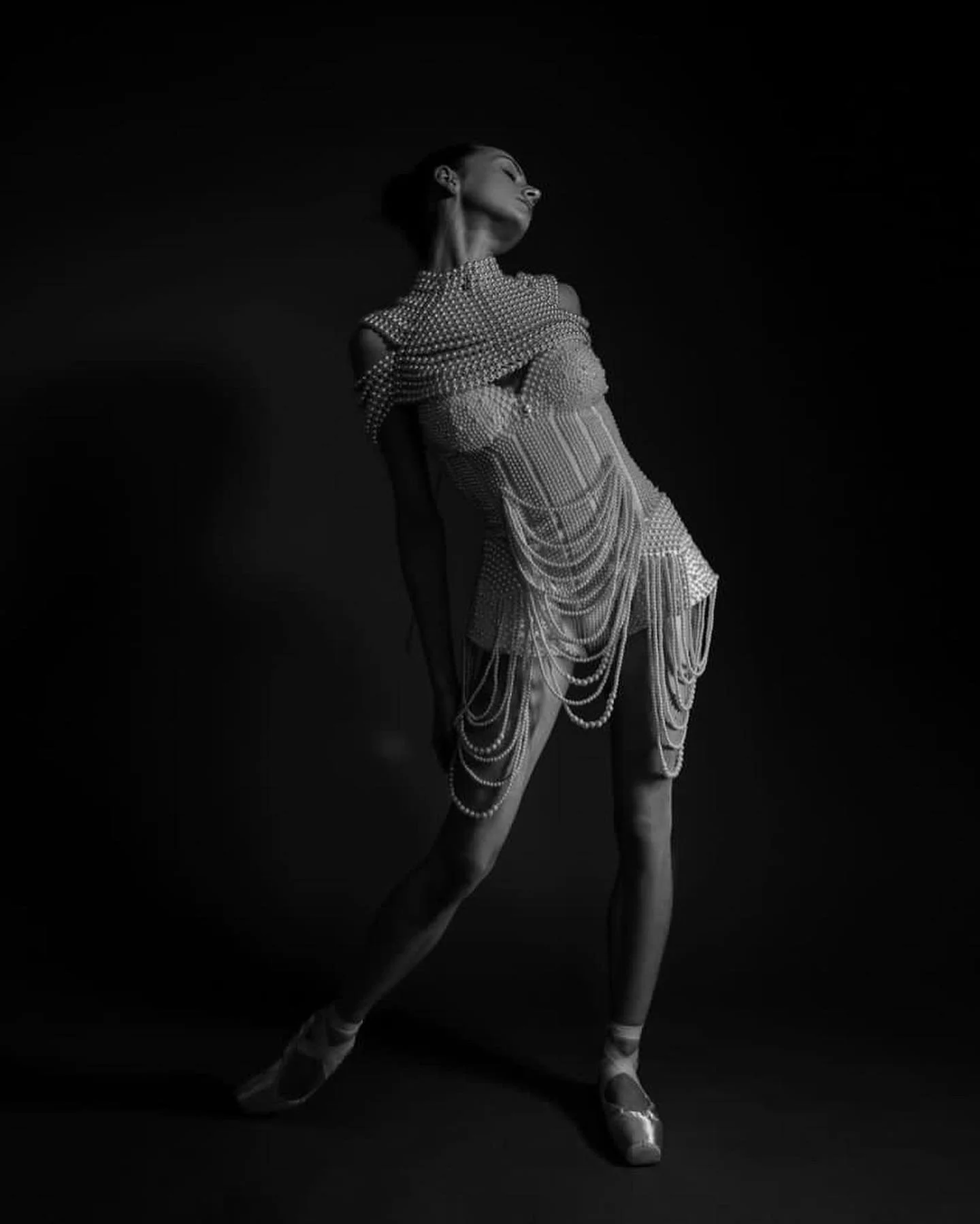 We are going to share with you the results of our great inspiration. It was not just a photo shoot, it was an unlocking of artistic expression. Since we found more than we were looking for, we realized that we wanted to pass this energy on... 

These