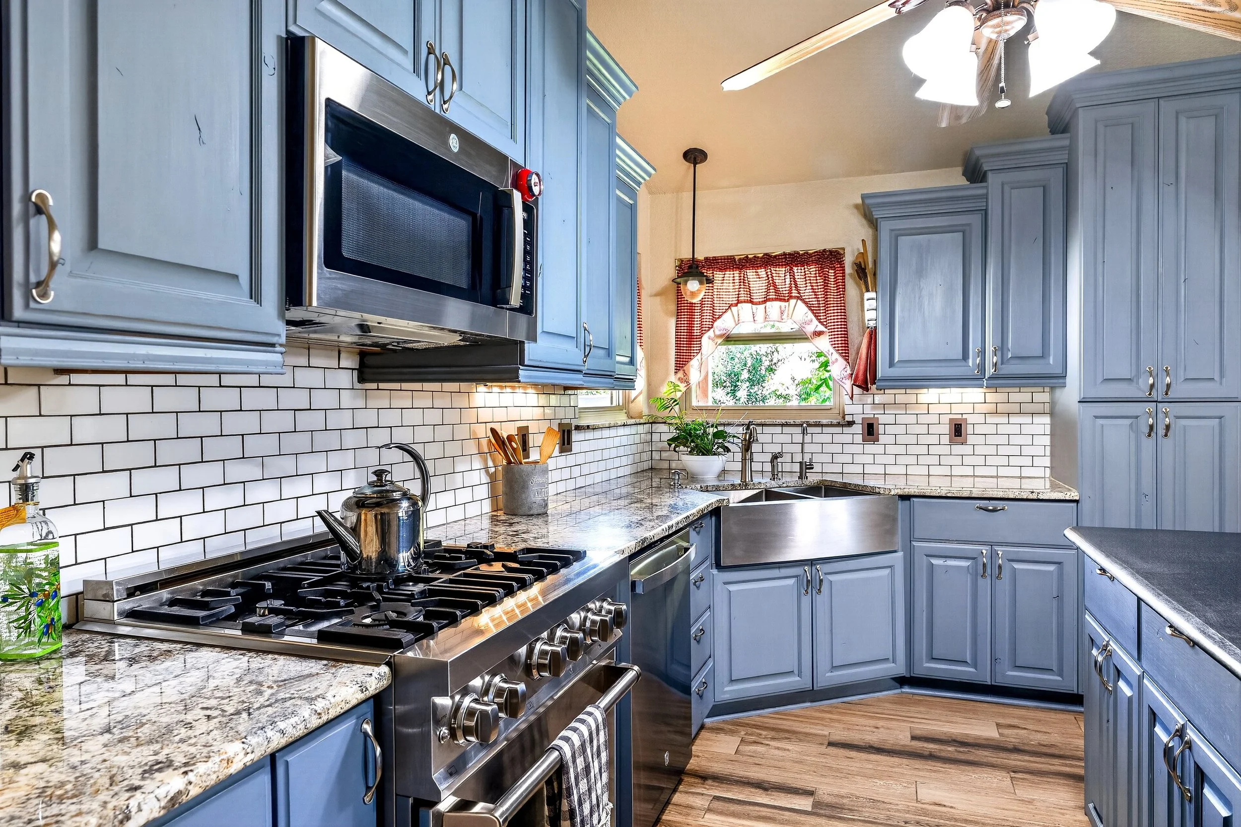016_Mimosa Lane-27.jpg