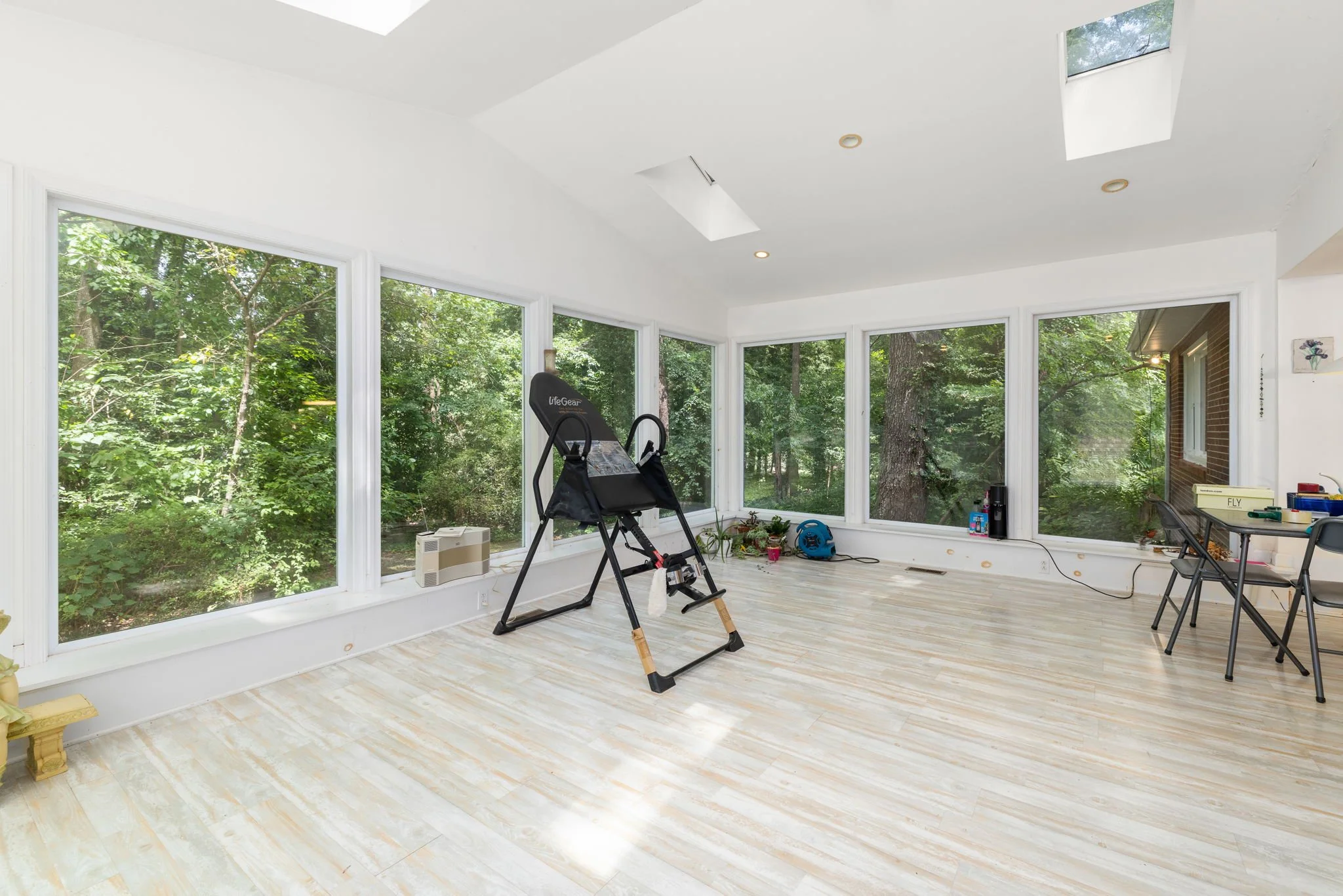 7-web-or-mls-603-6th-ave-7.jpg
