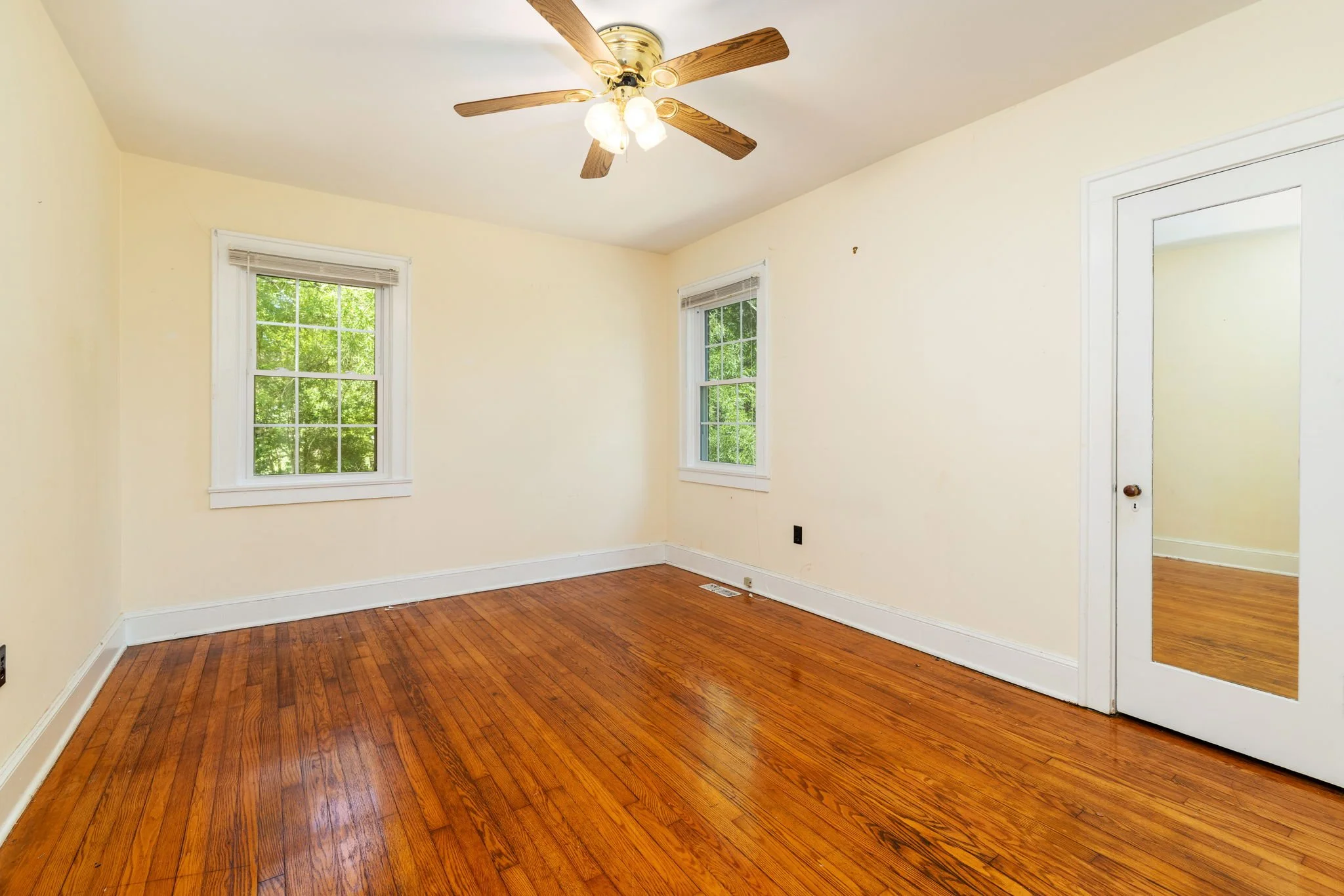 13-web-or-mls-1621-9th-St-13.jpg