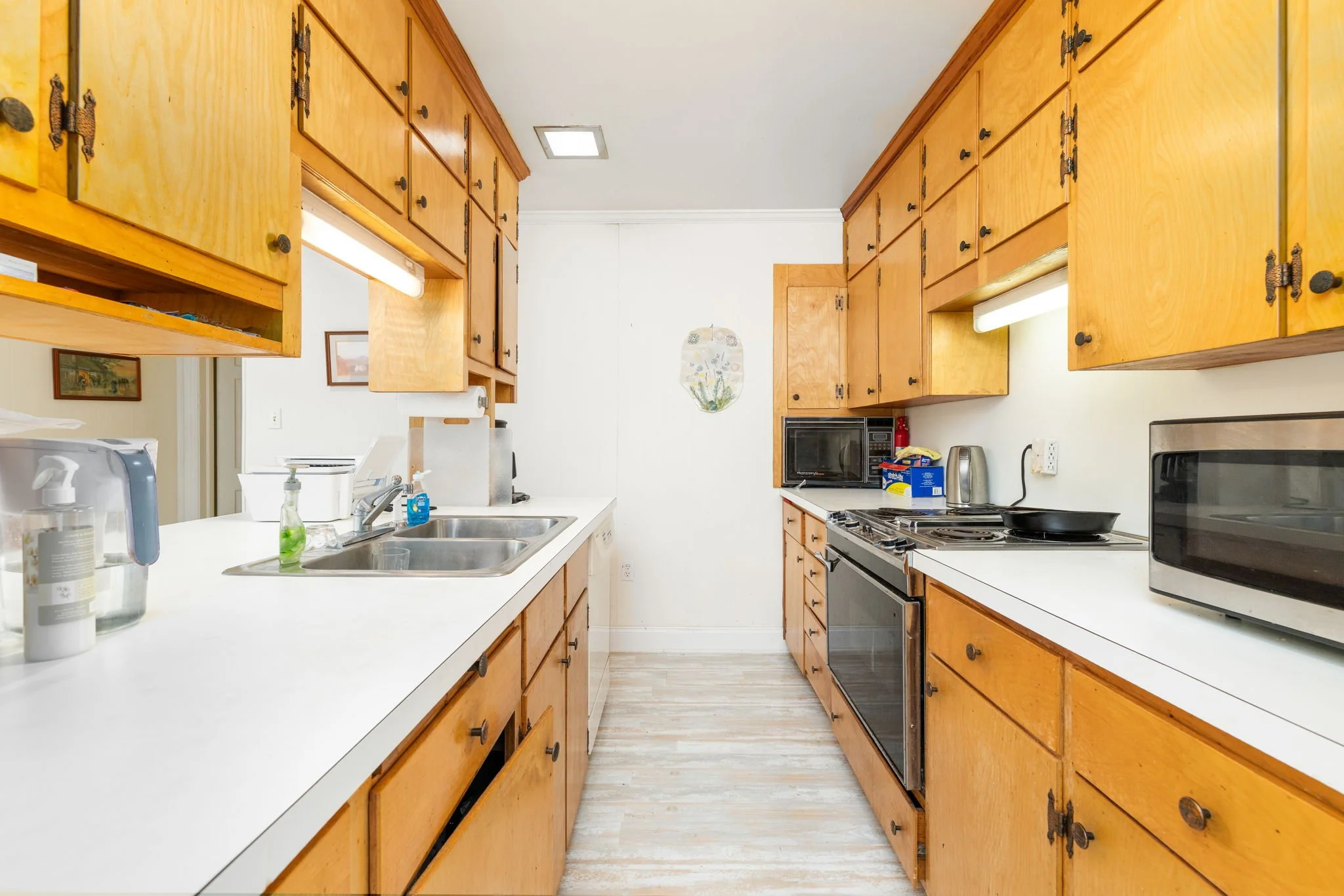 8-web-or-mls-603-6th-ave-8.jpg