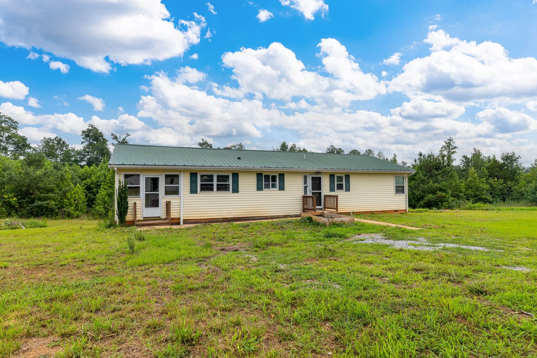 3757 Springfield Rd., Meherrin, VA  23954