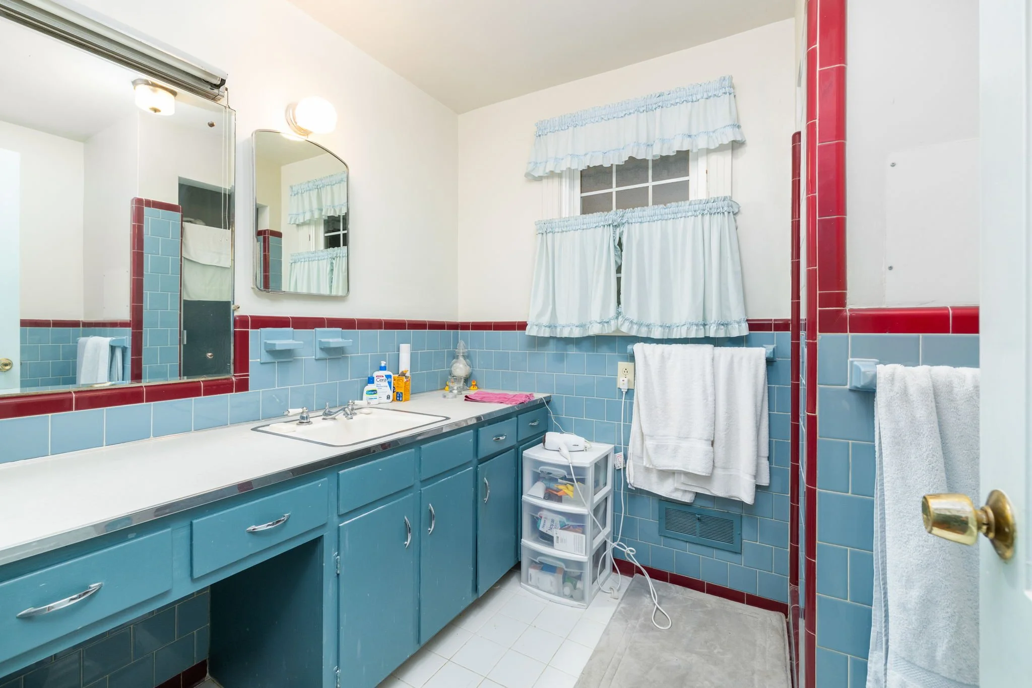 10-web-or-mls-603-6th-ave-10.jpg
