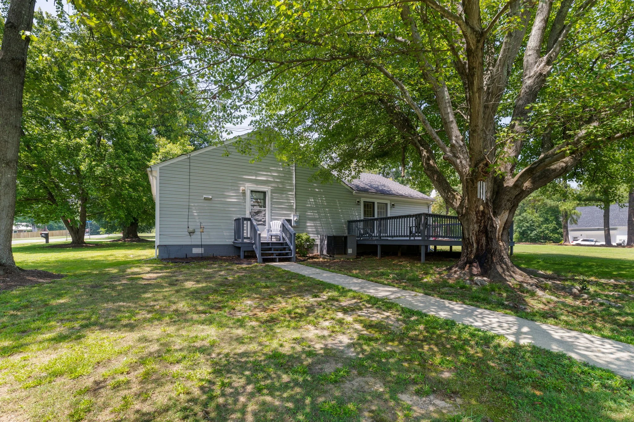 21-web-or-mls-2101-8th-St-21.jpg