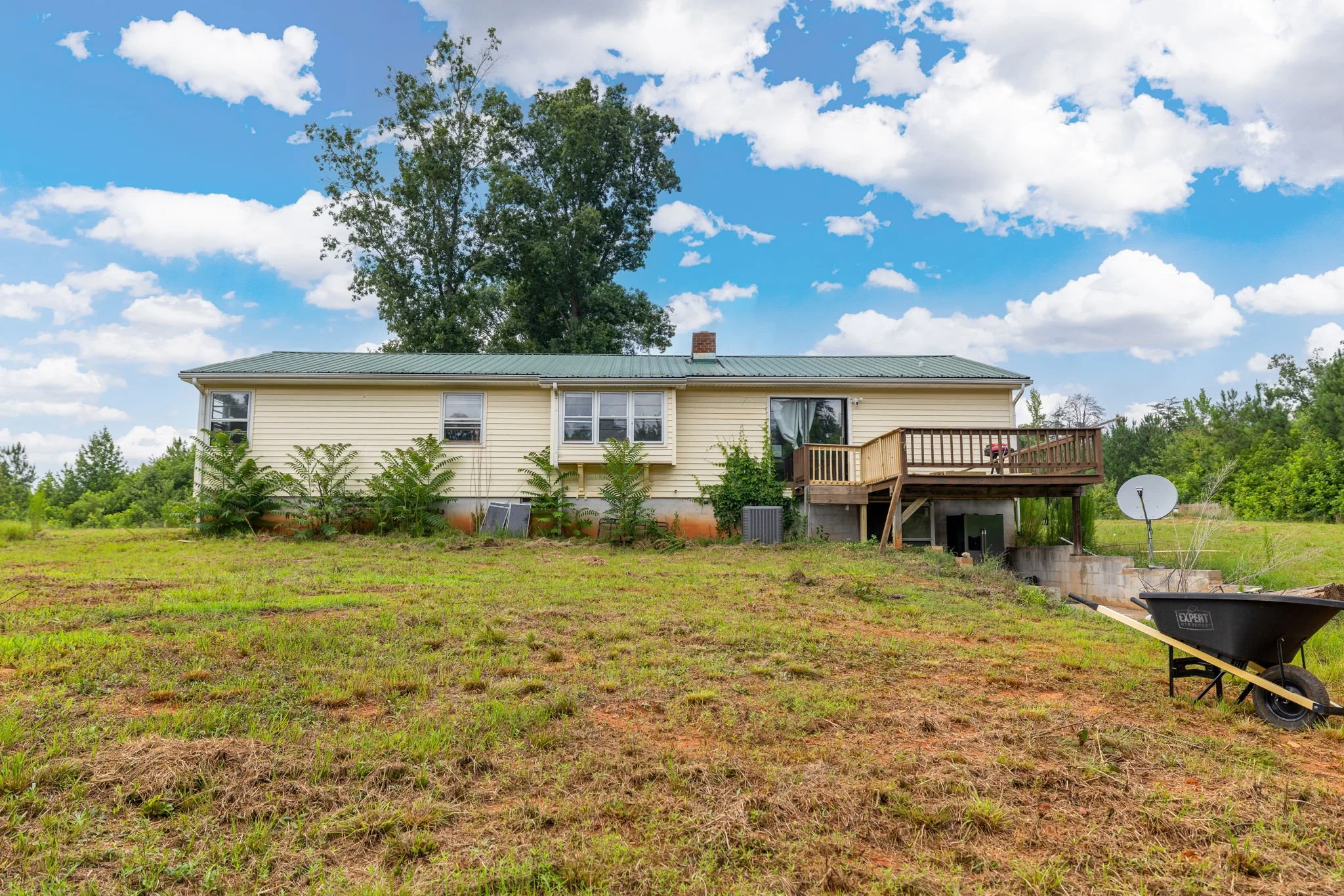 35-web-or-mls-3757-Springfield-Rd-35.jpg
