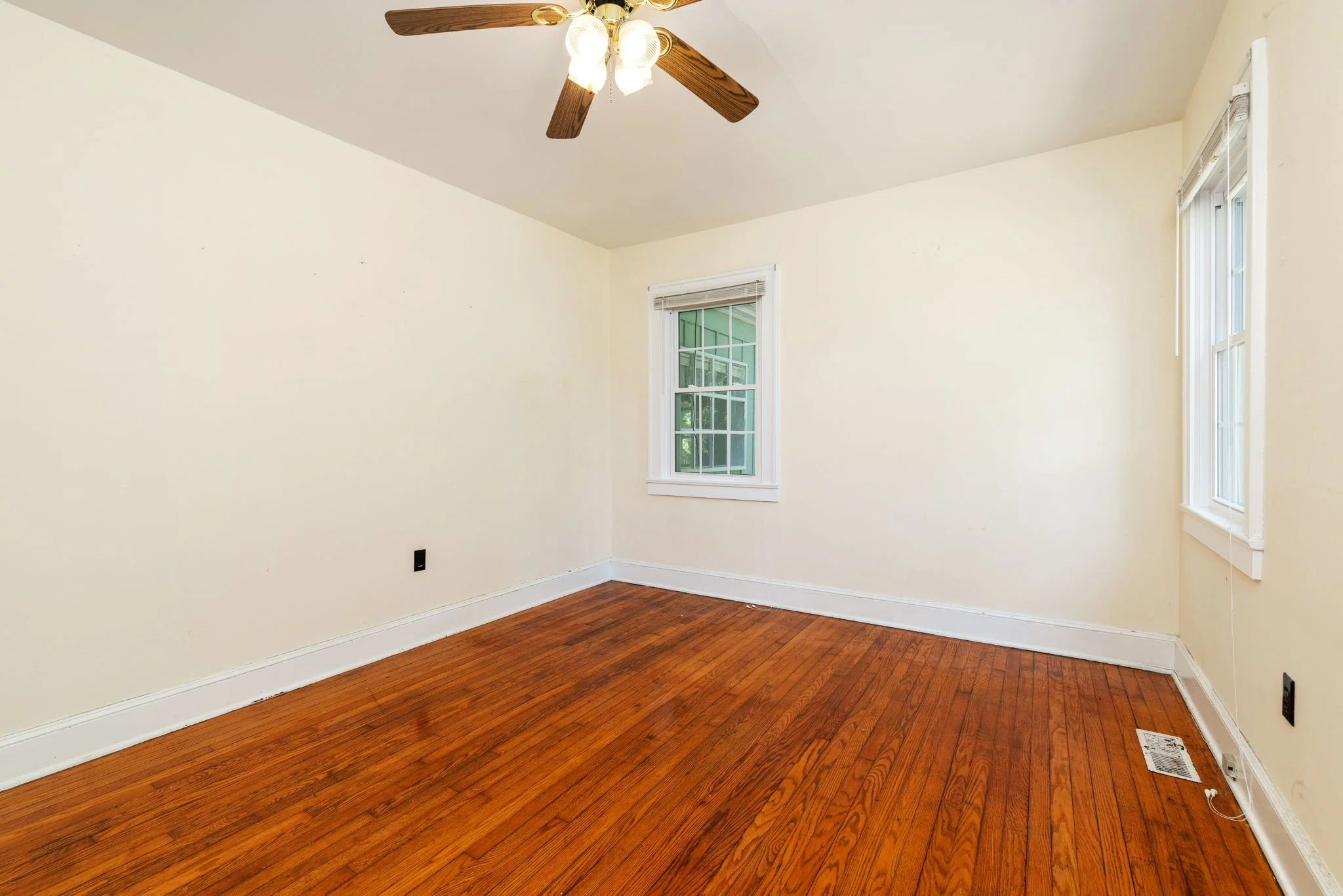 14-web-or-mls-1621-9th-St-14.jpg