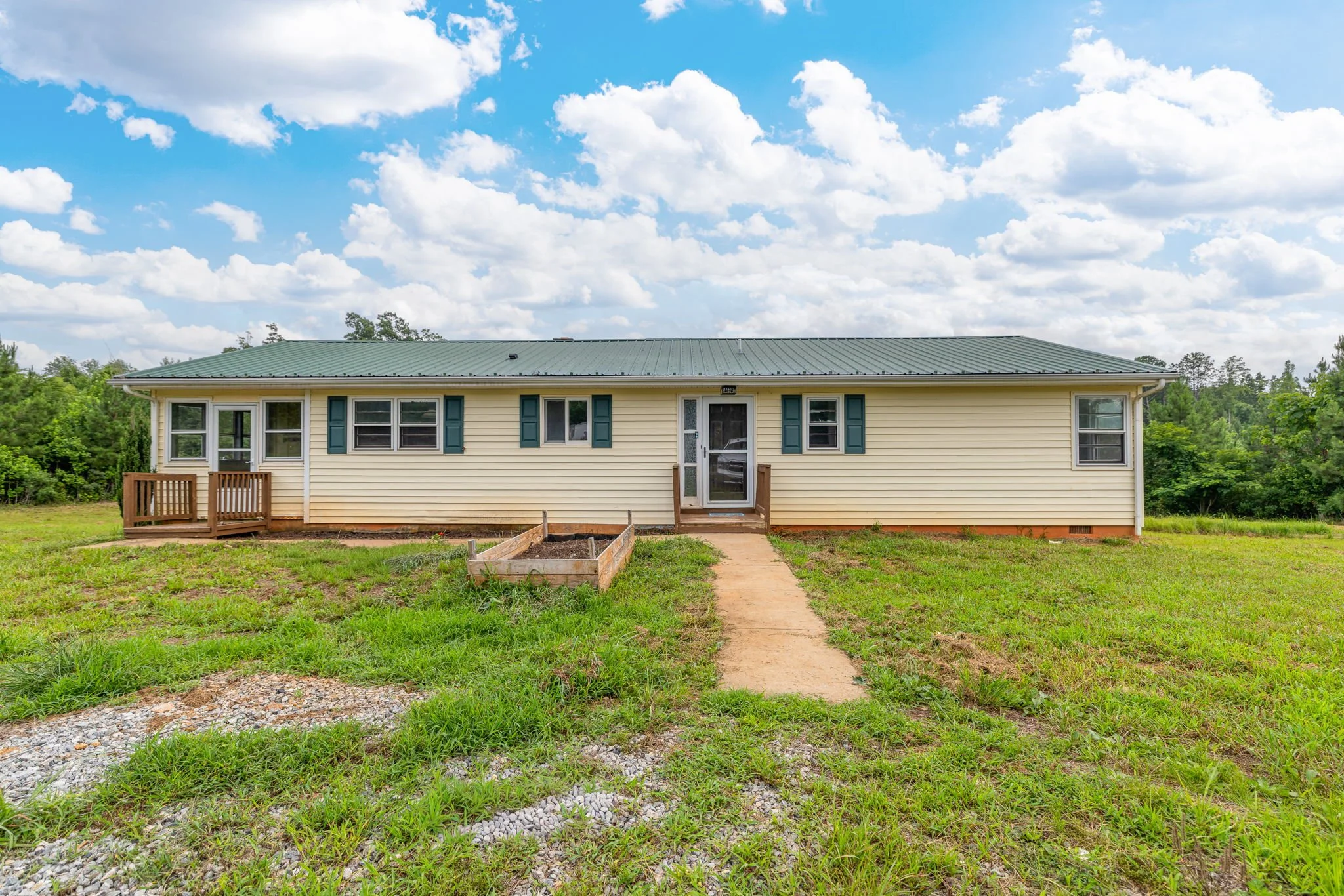 32-web-or-mls-3757-Springfield-Rd-32.jpg
