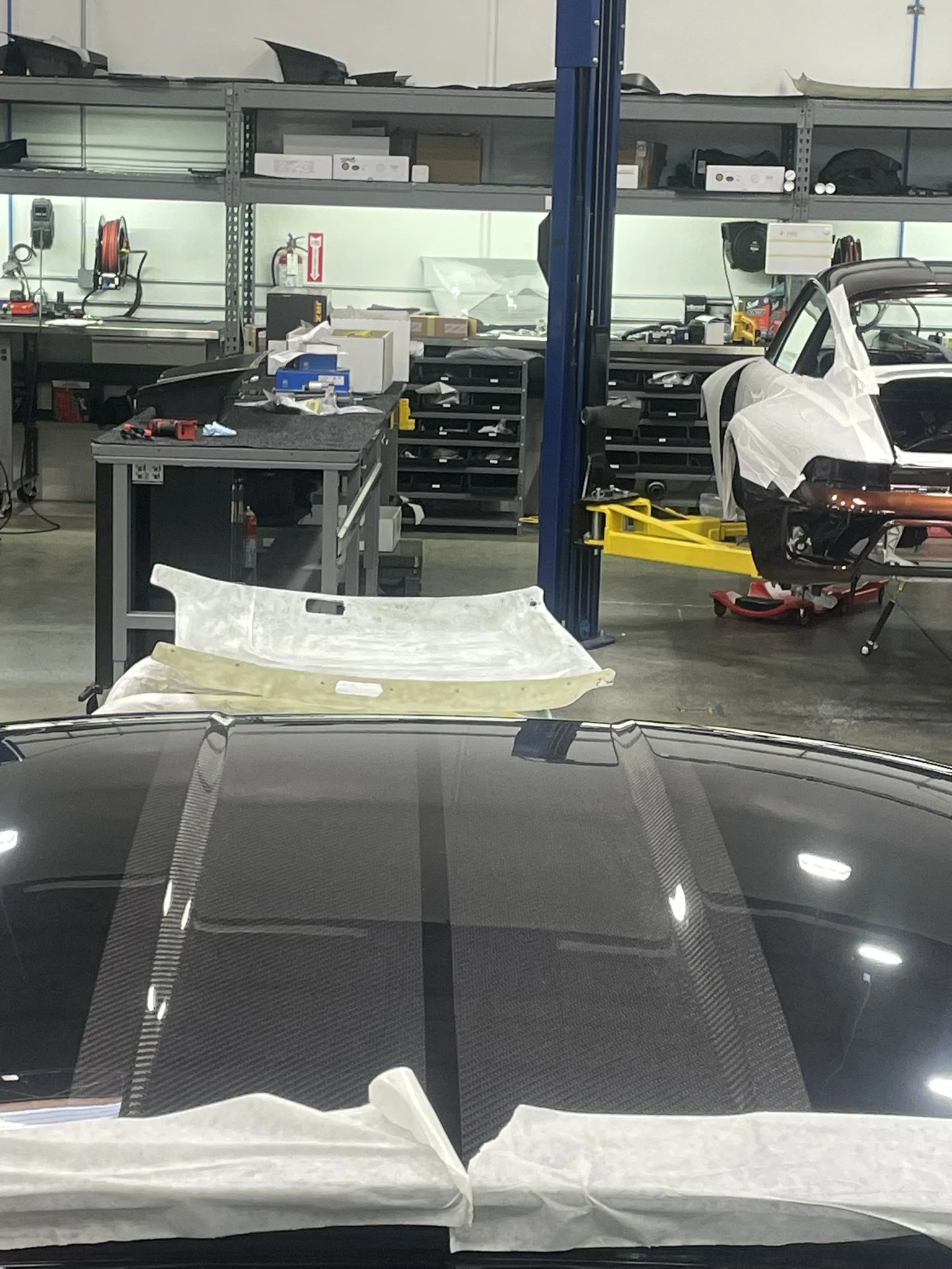 Turbo Florio 5 — Rear view of Gunther Werks Turbo (Tornado) roof with exposed carbon fiber stripe. — #TurboFlorio5