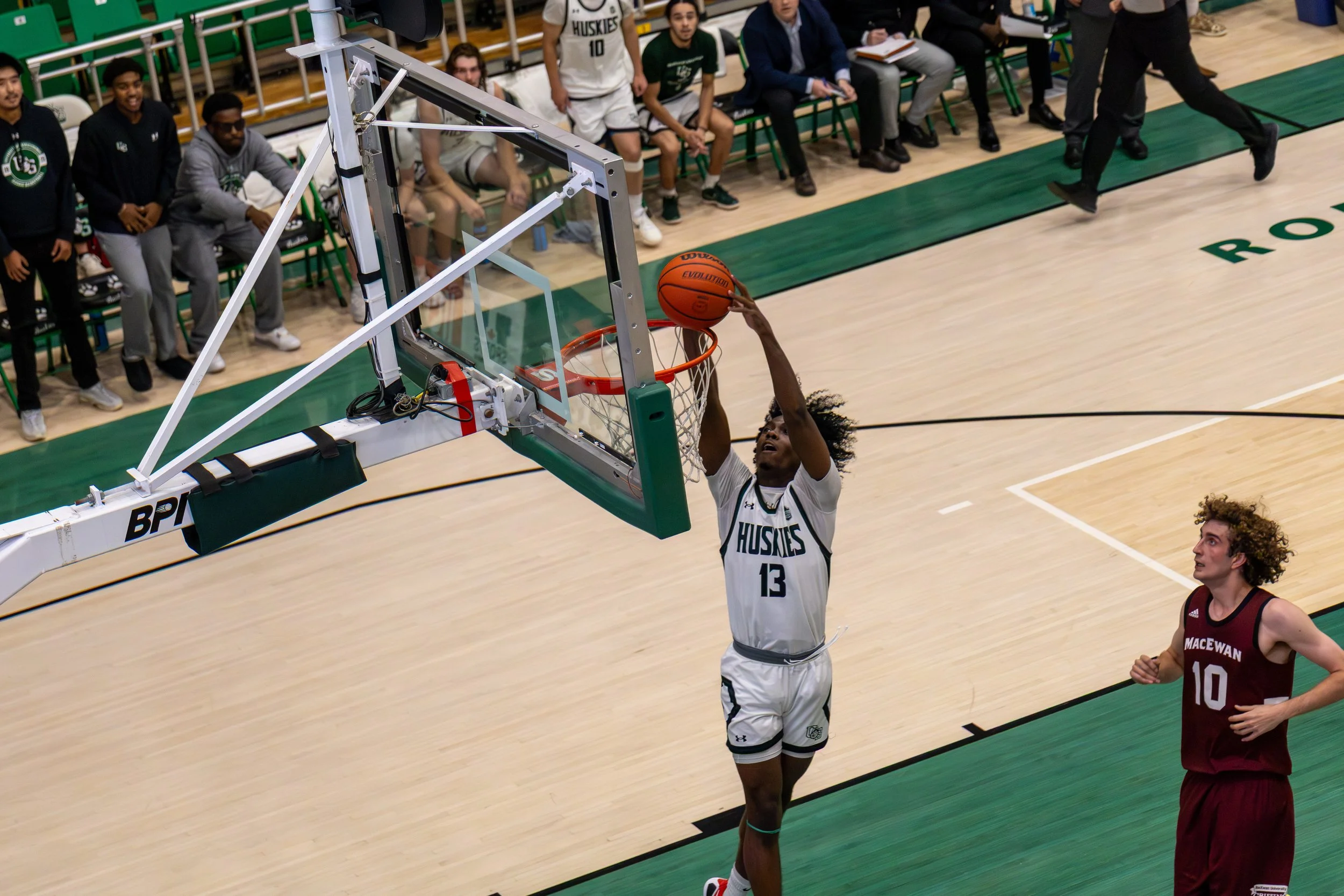 Huskie Basketball Semi light-23.jpg