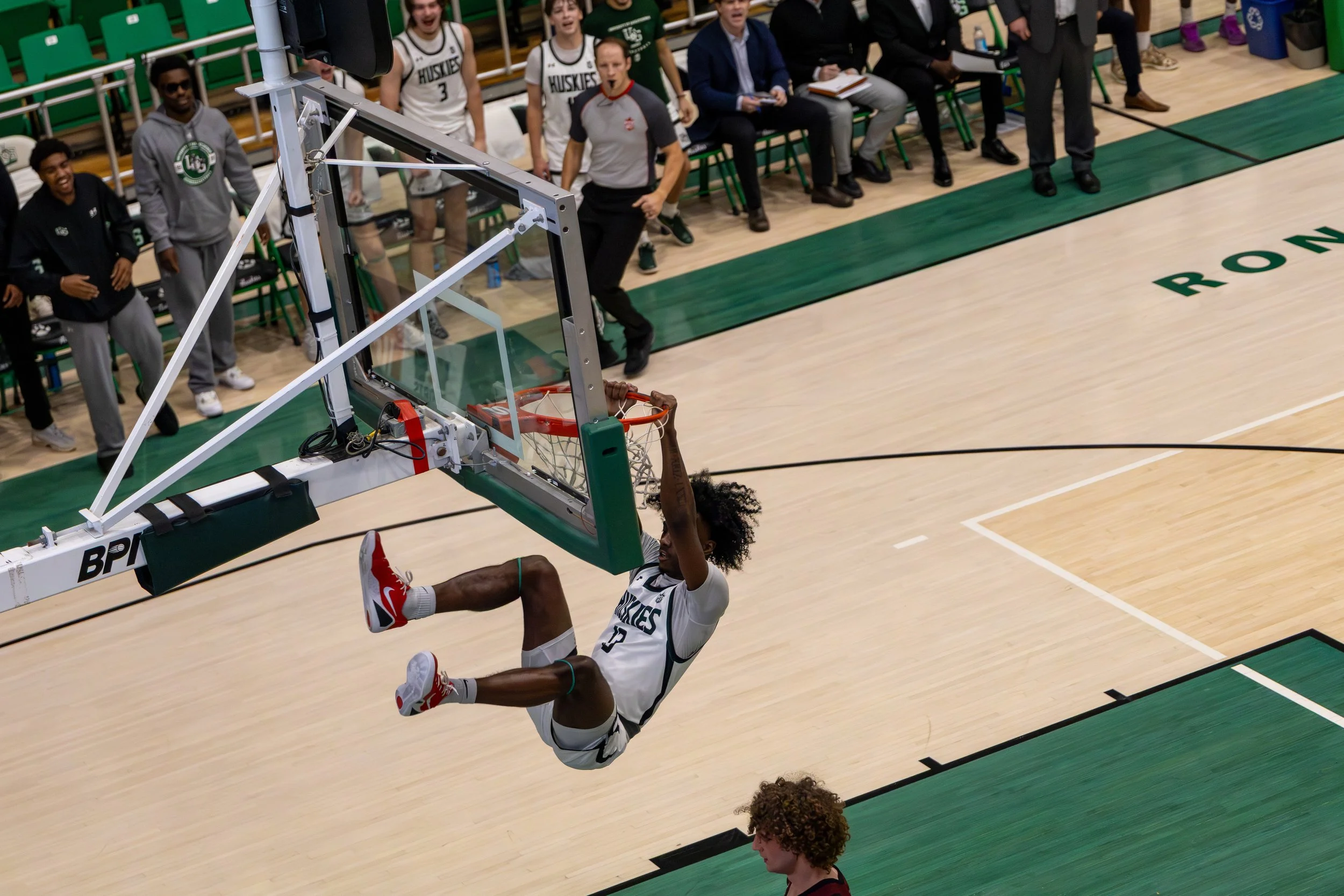 Huskie Basketball Semi light-18.jpg