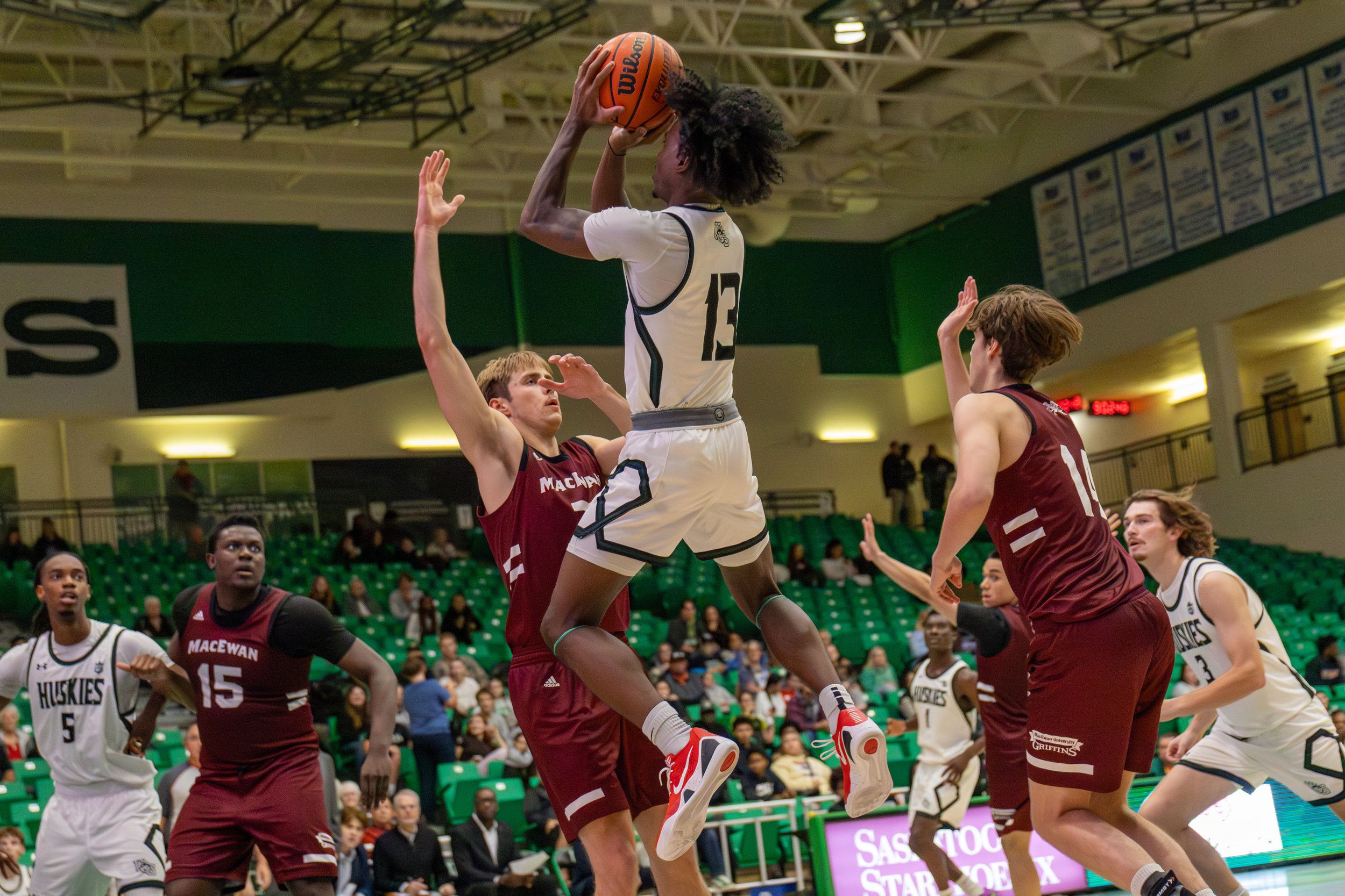 Huskie Basketball Semi light-13.jpg