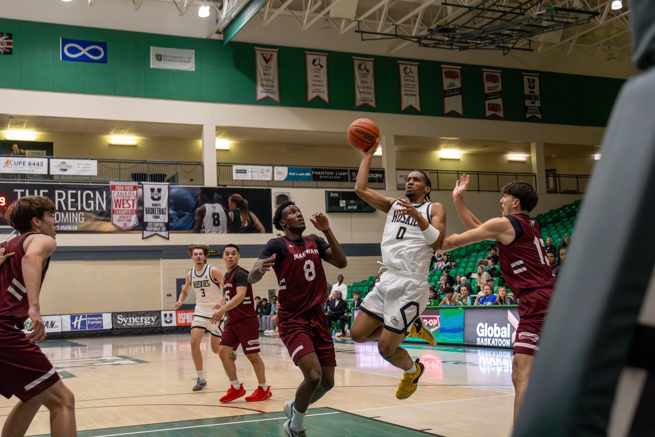 Huskie Basketball Semi light-05.jpg