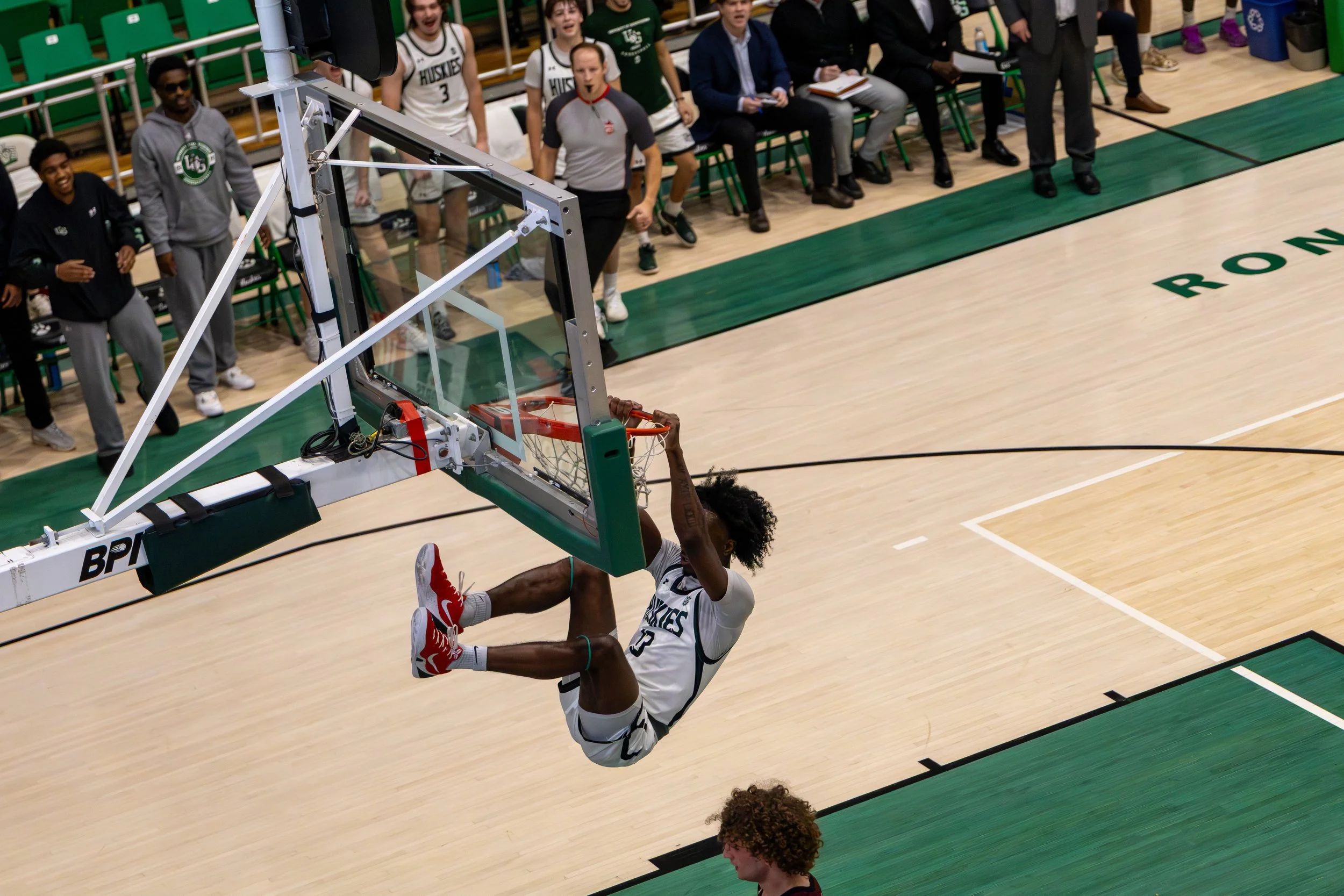 Huskie Basketball Semi light-17.jpg