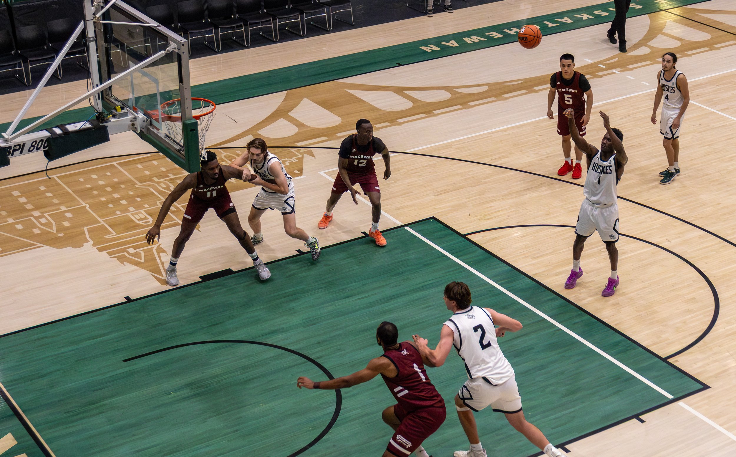 Huskie Basketball Semi light-07.jpg