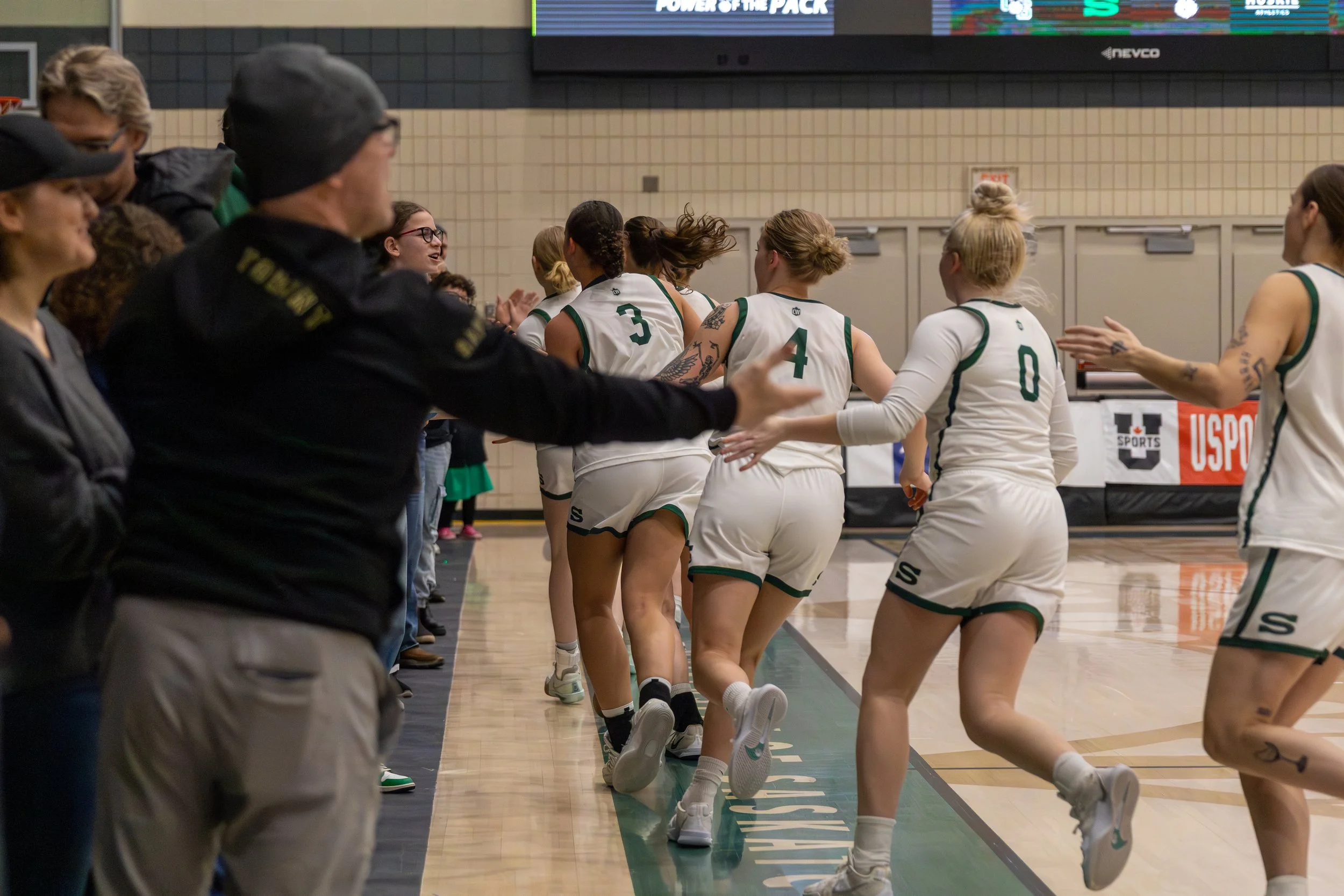 Huskie WBB 26_02_14-01.jpg