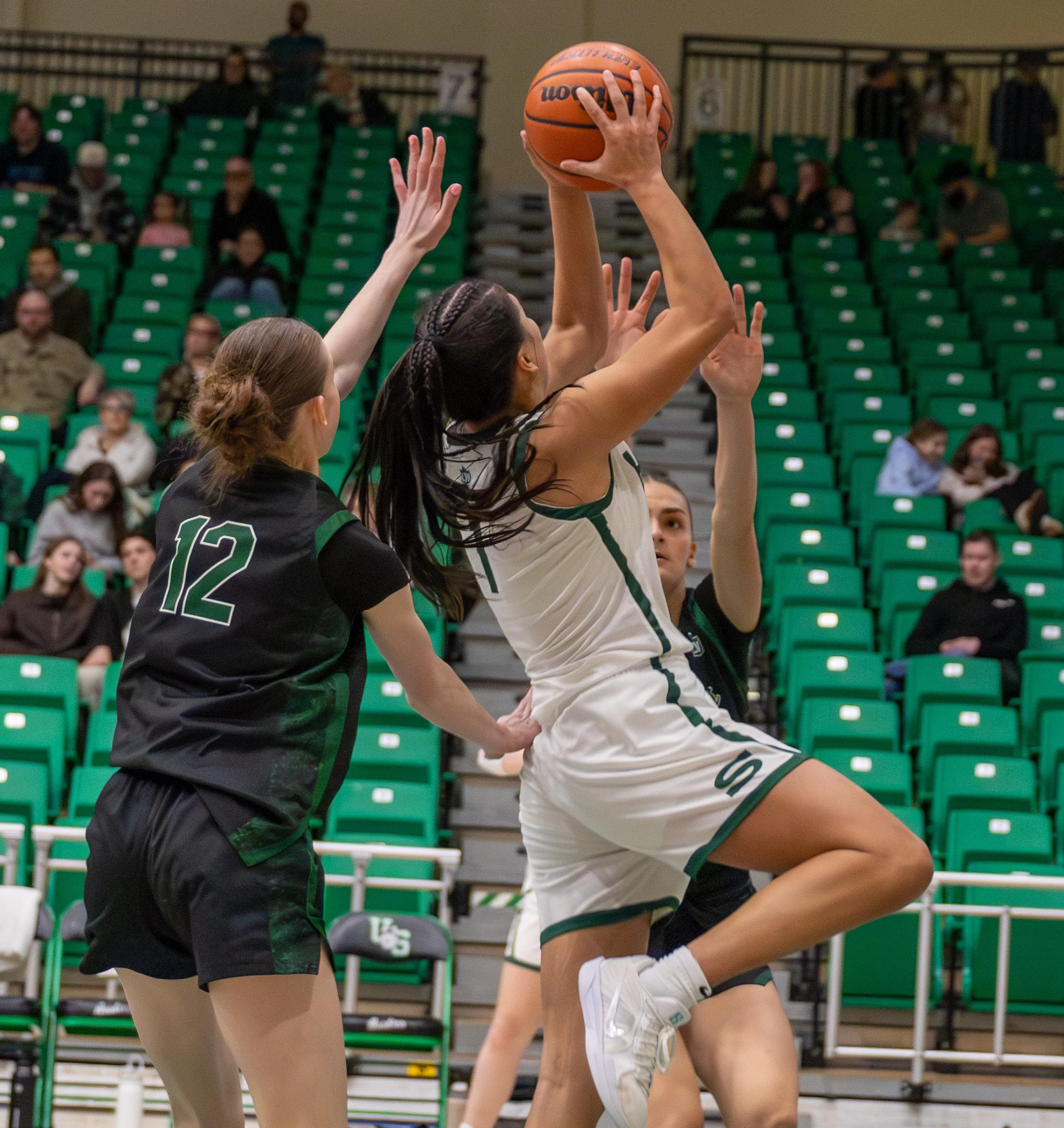 Huskie WBB 26_02_14-32.jpg