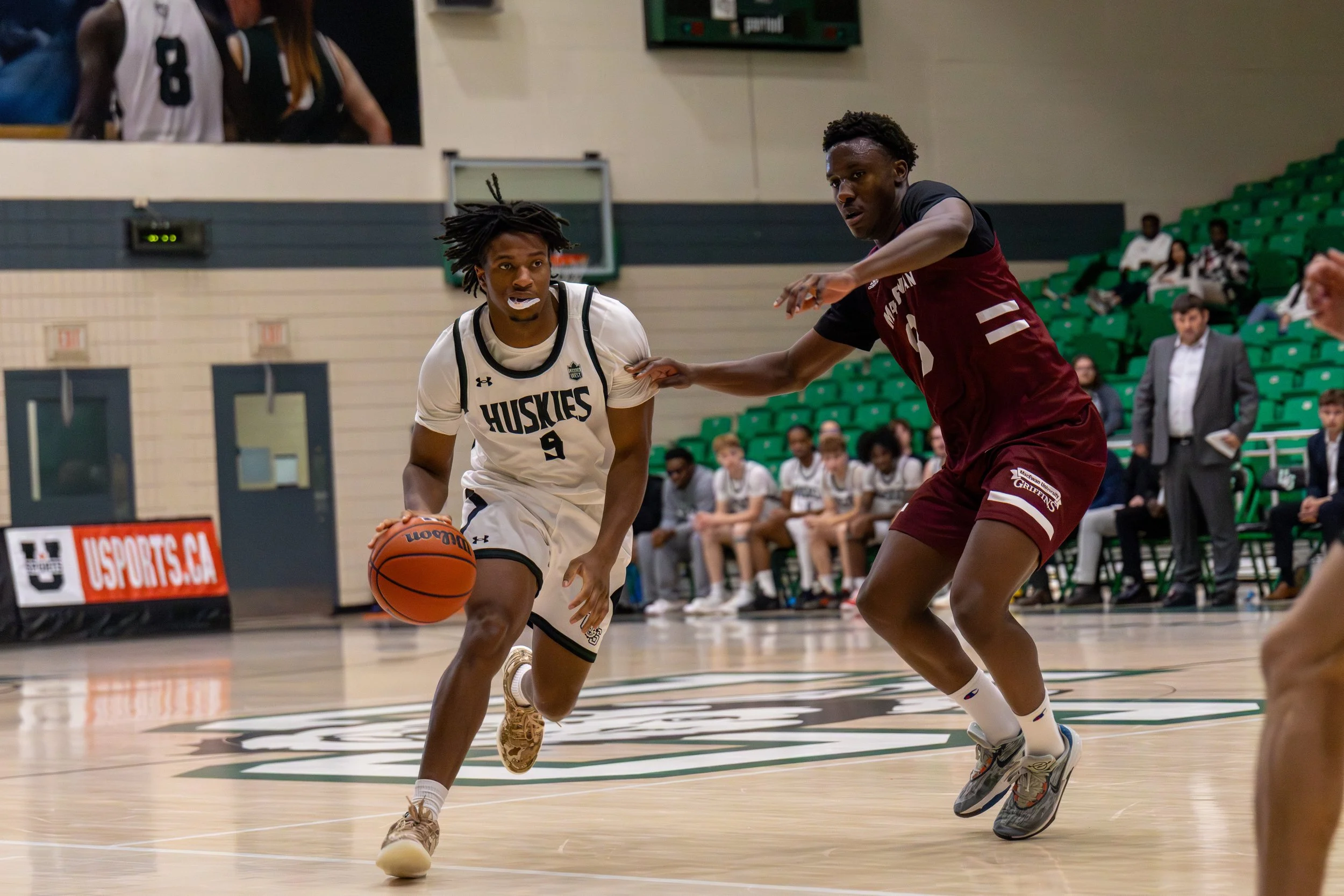 Huskie Basketball Semi light-03.jpg