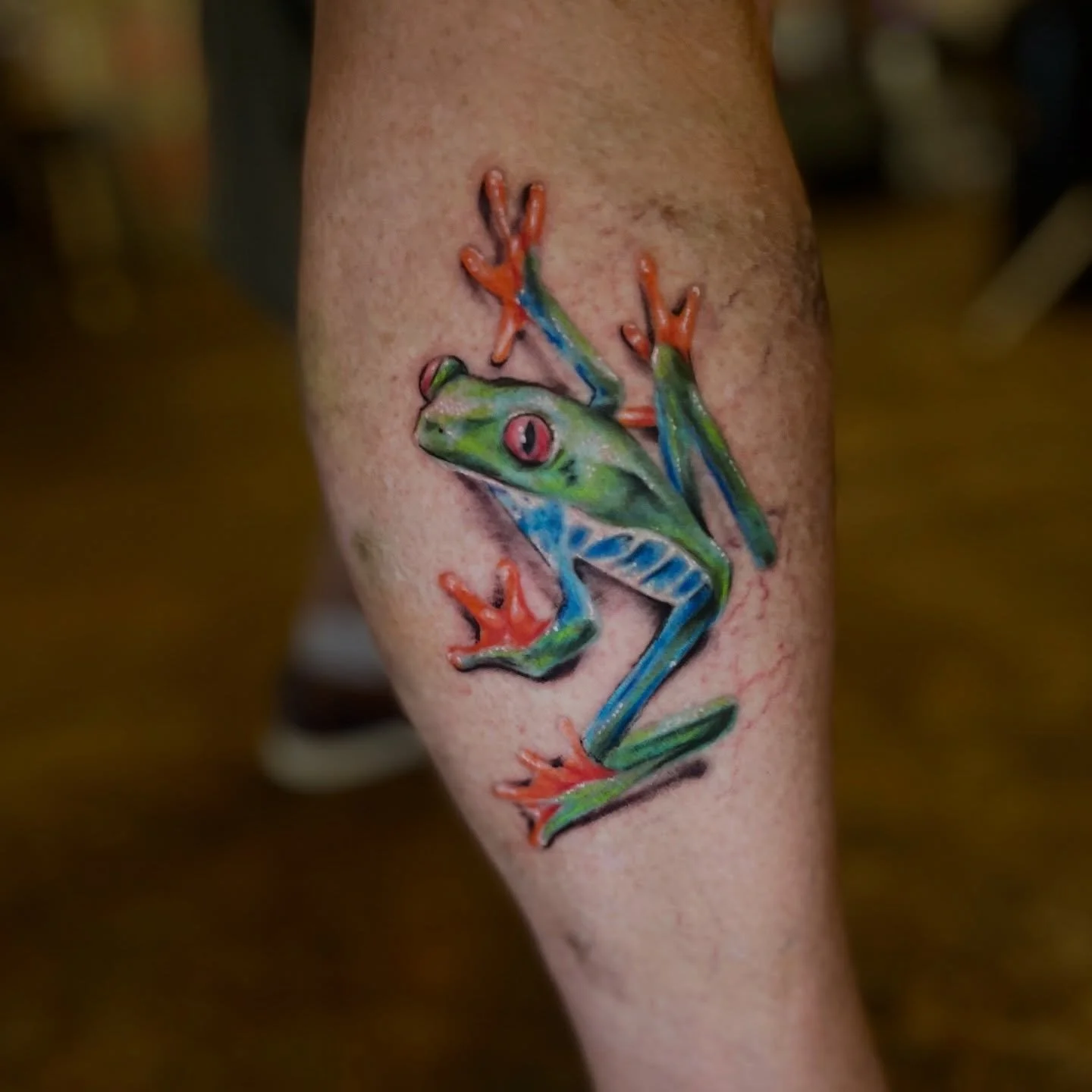 Rework on this 18 year old frog 🐸swipe to see the before! Thanks patricia for the trust on this!!!

#frogtattoo #frogtattoos #tattoorework #illinoistattooartist #kankakeetattoo
