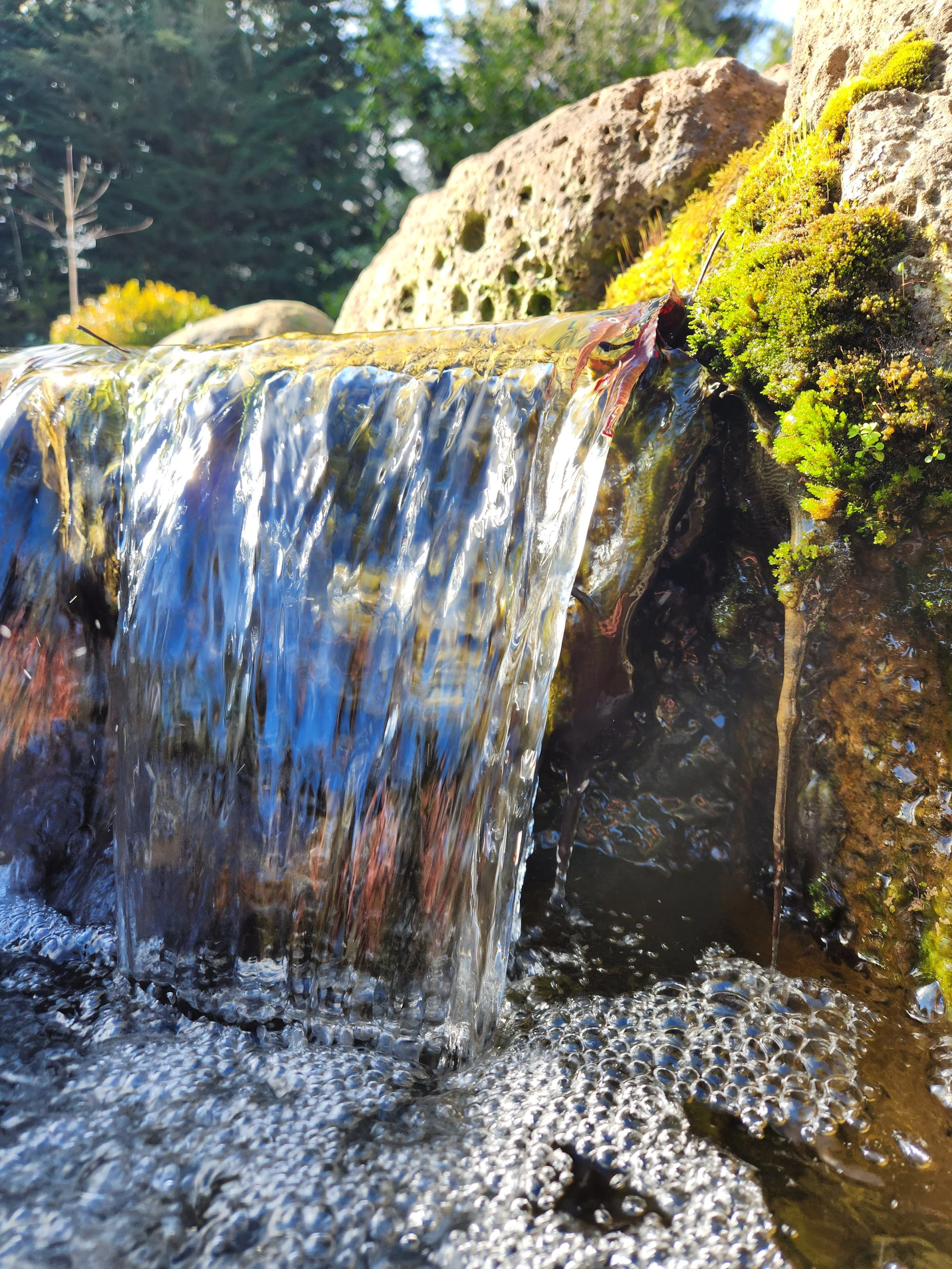 Custom water feature installation Canterbury