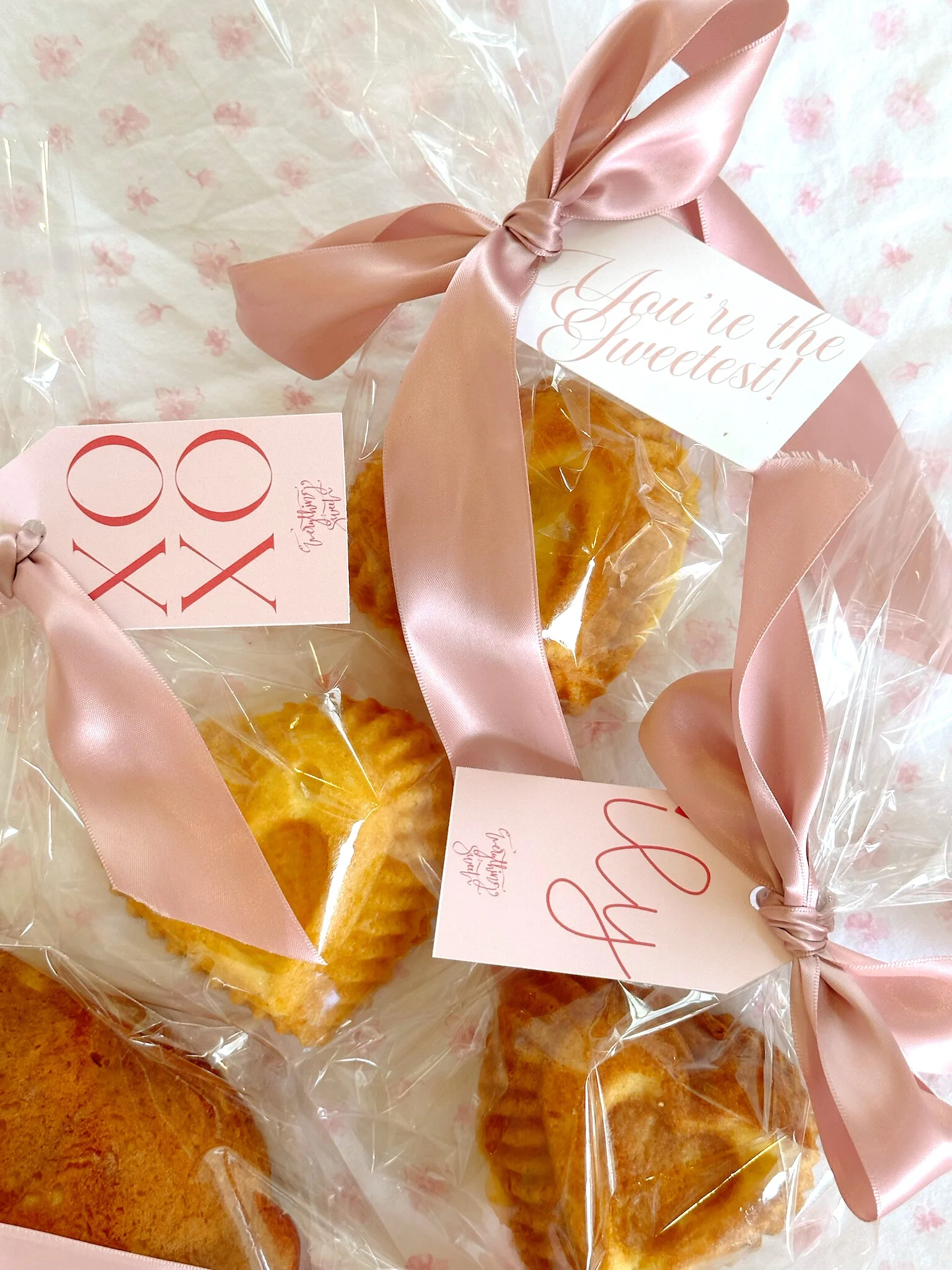 Mini Annabelle Cake Valentine's Cards